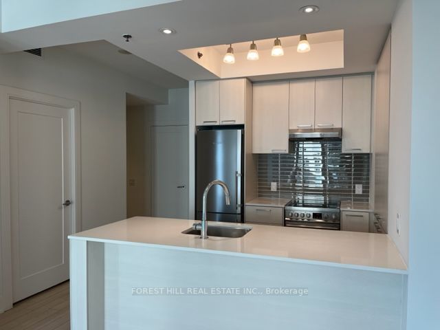 310 Tweedsmuir Ave, #1906