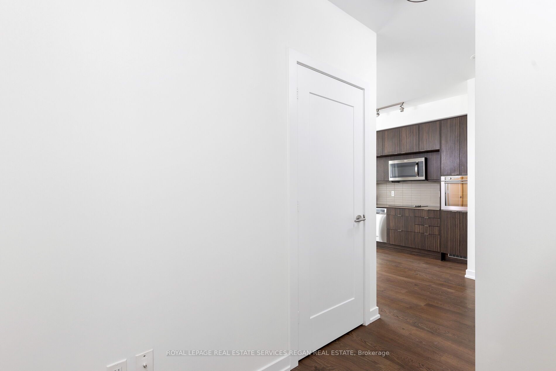 10 York St, #801