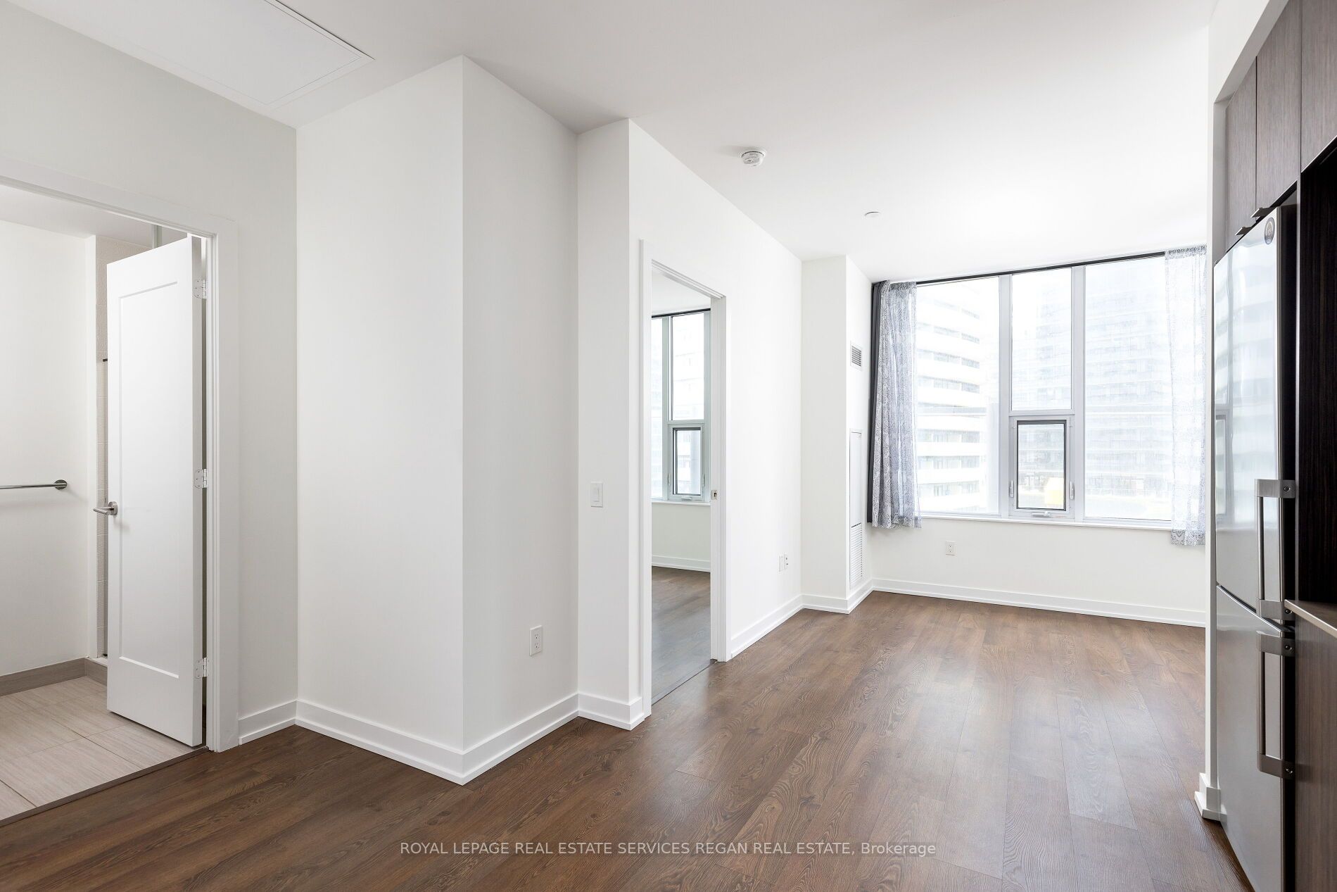 10 York St, #801