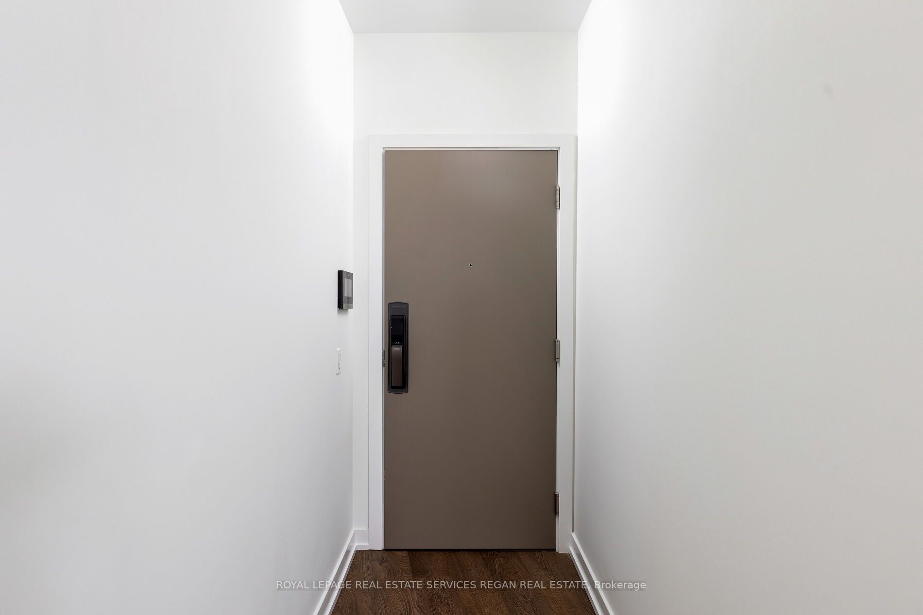 10 York St, #801
