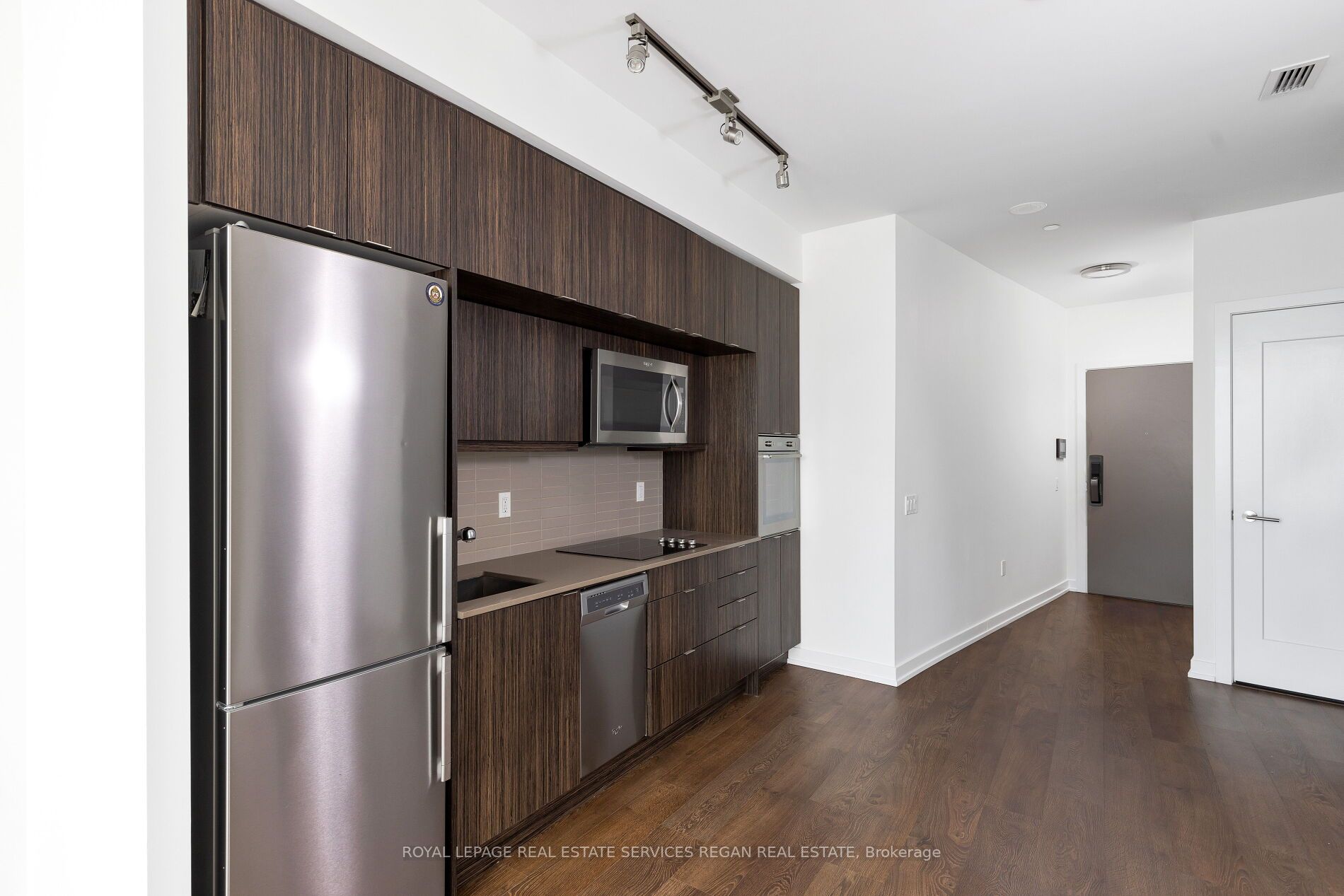 10 York St, #801