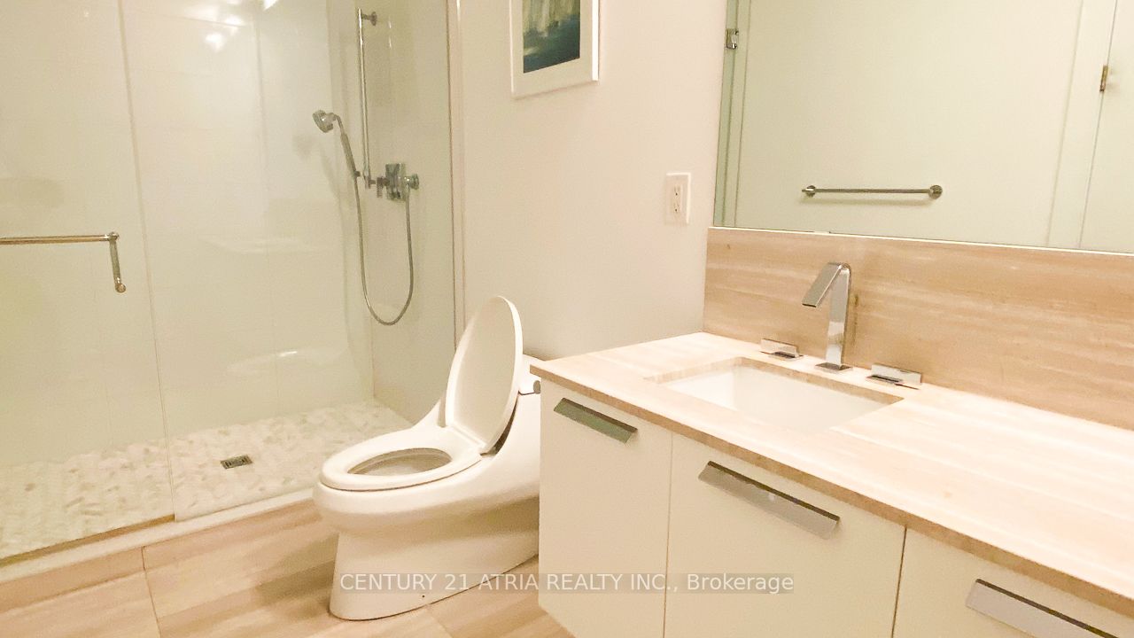 50 Charles St E, #4906