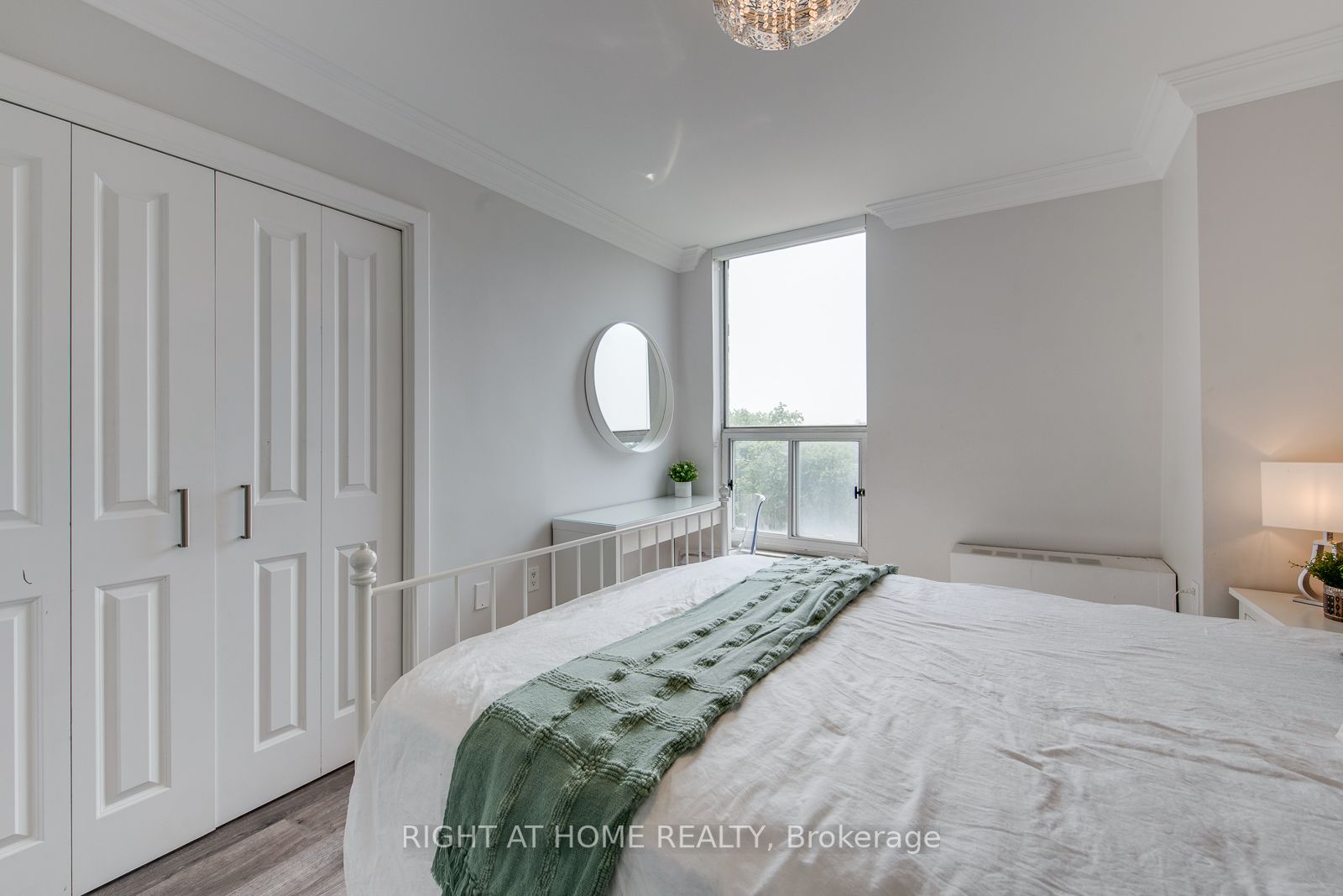 130 Neptune Dr, #509