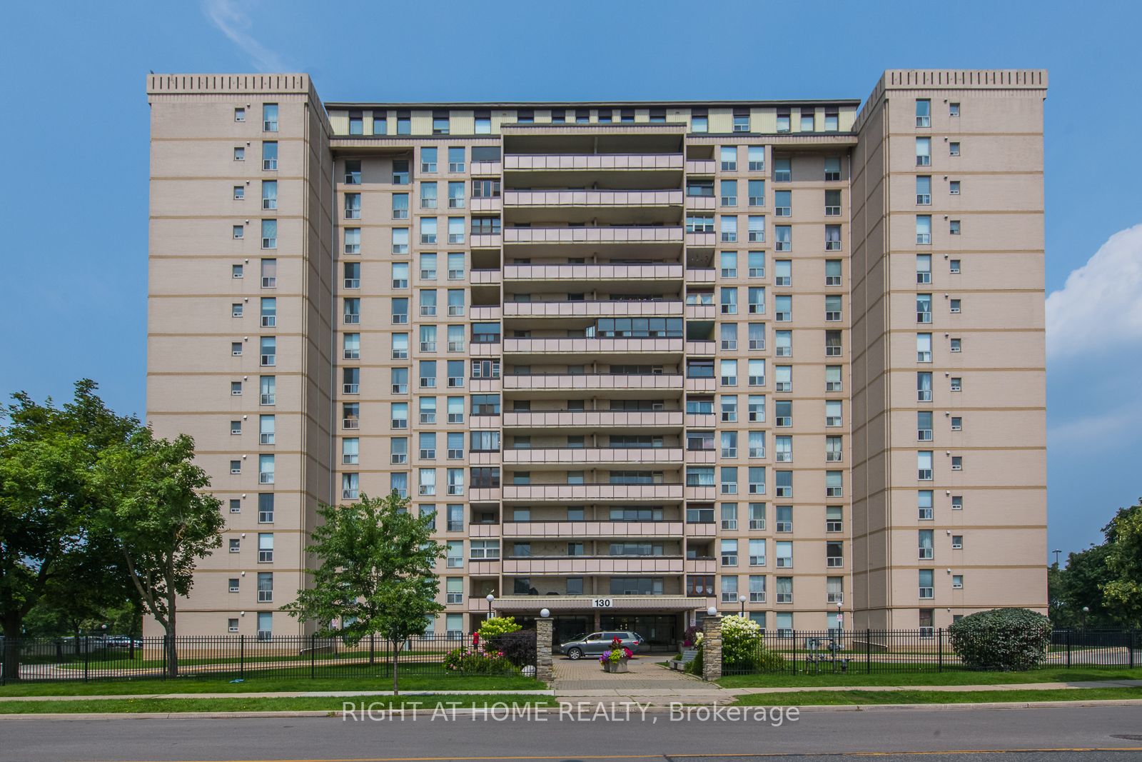 130 Neptune Dr, #509