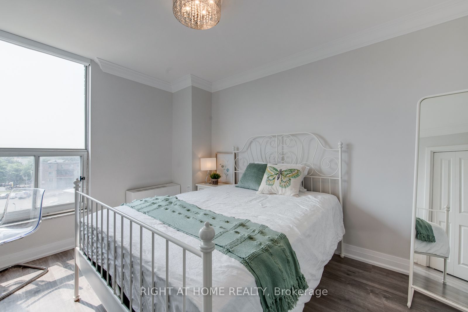 130 Neptune Dr, #509