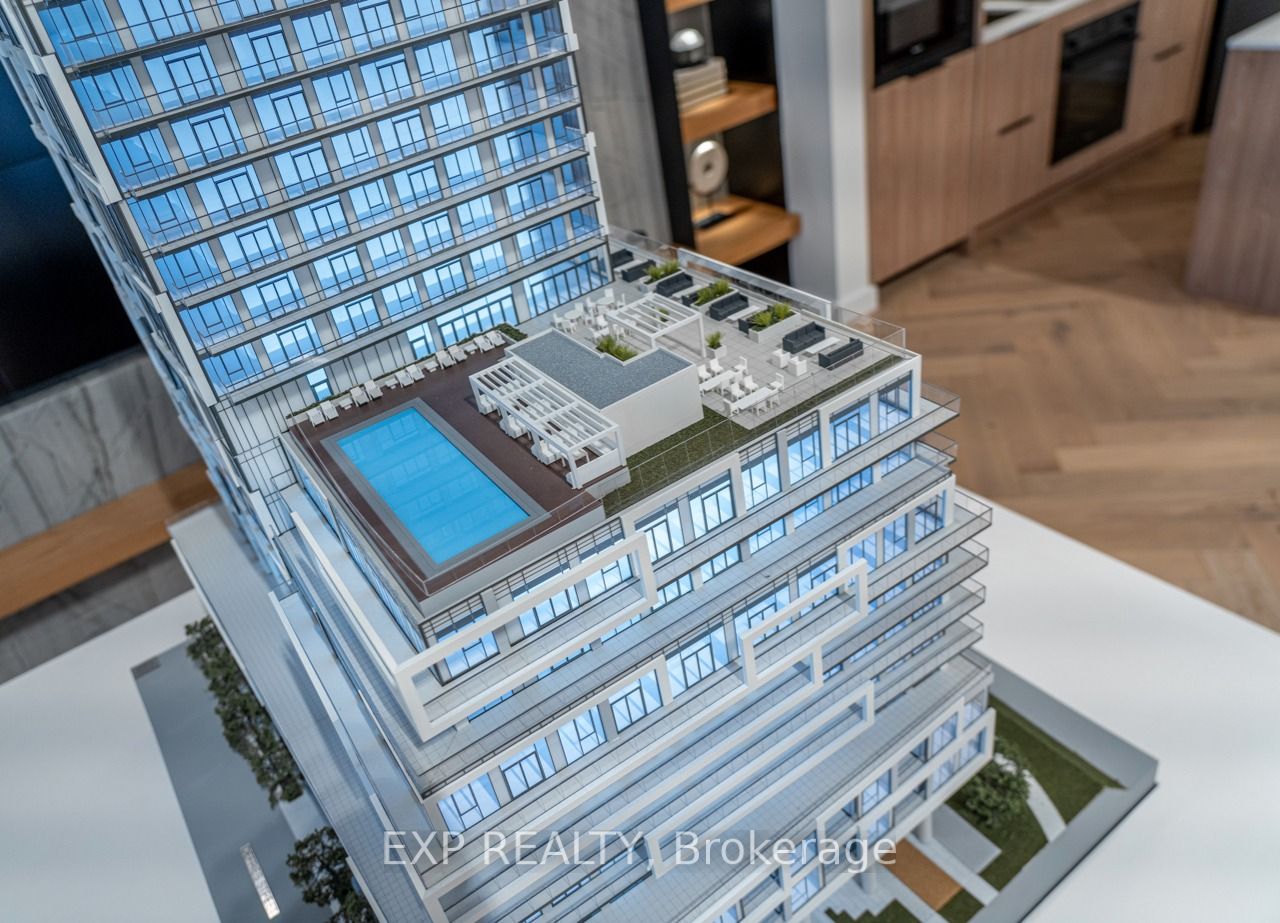 5 Defries St N, #624