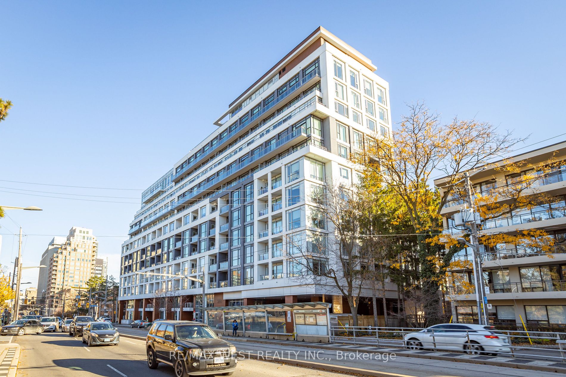 223 St. Clair Ave W, #613