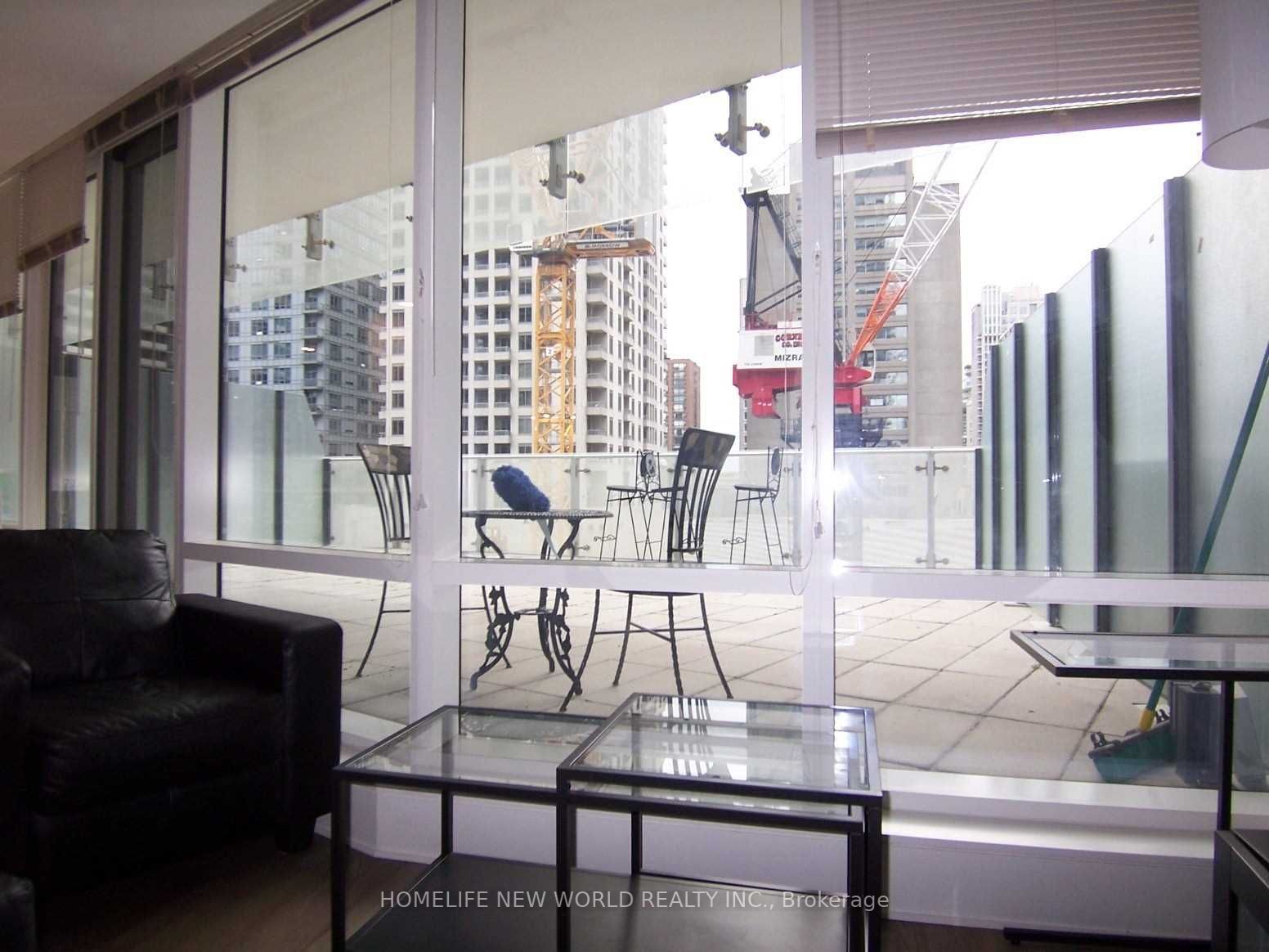 1 Bloor St E, #519