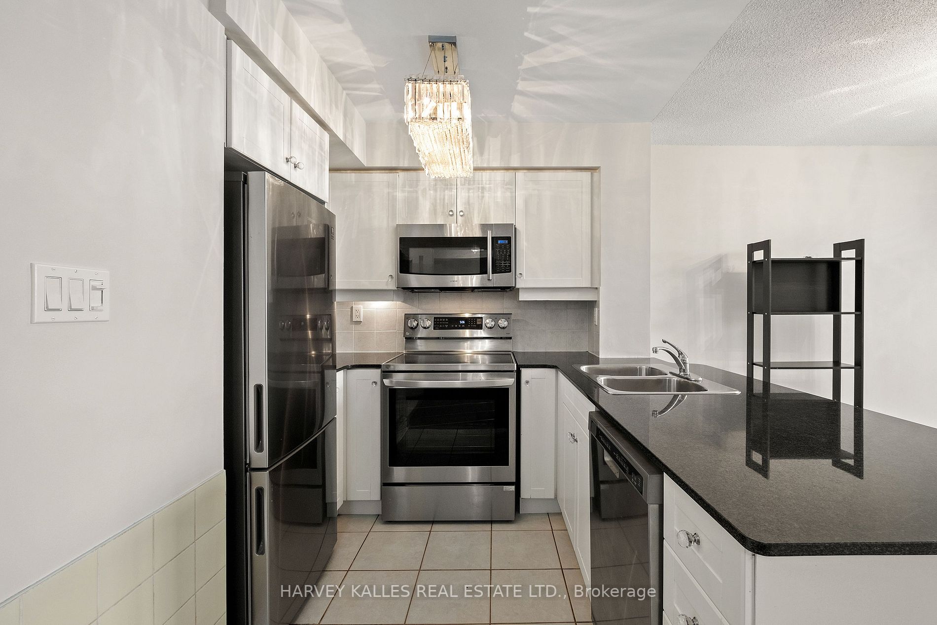 19 Barberry Pl, #407