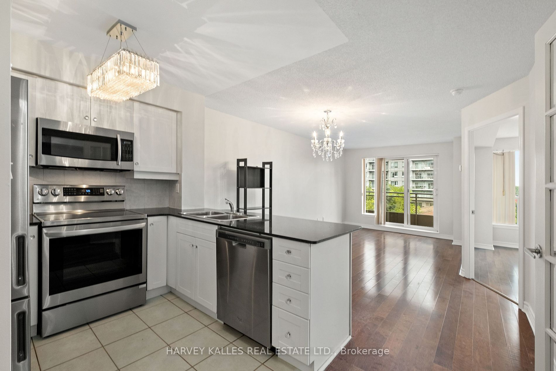 19 Barberry Pl, #407