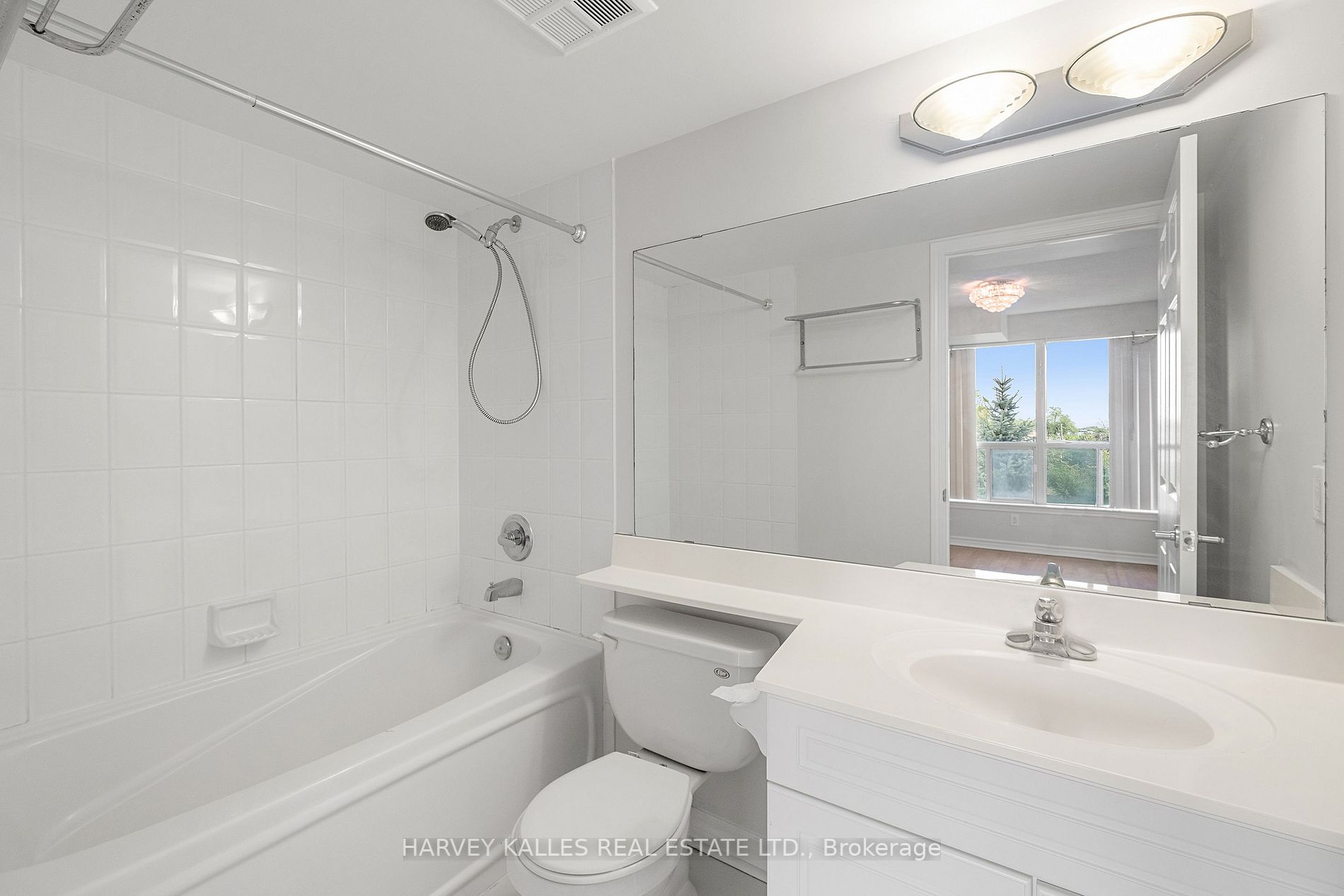 19 Barberry Pl, #407