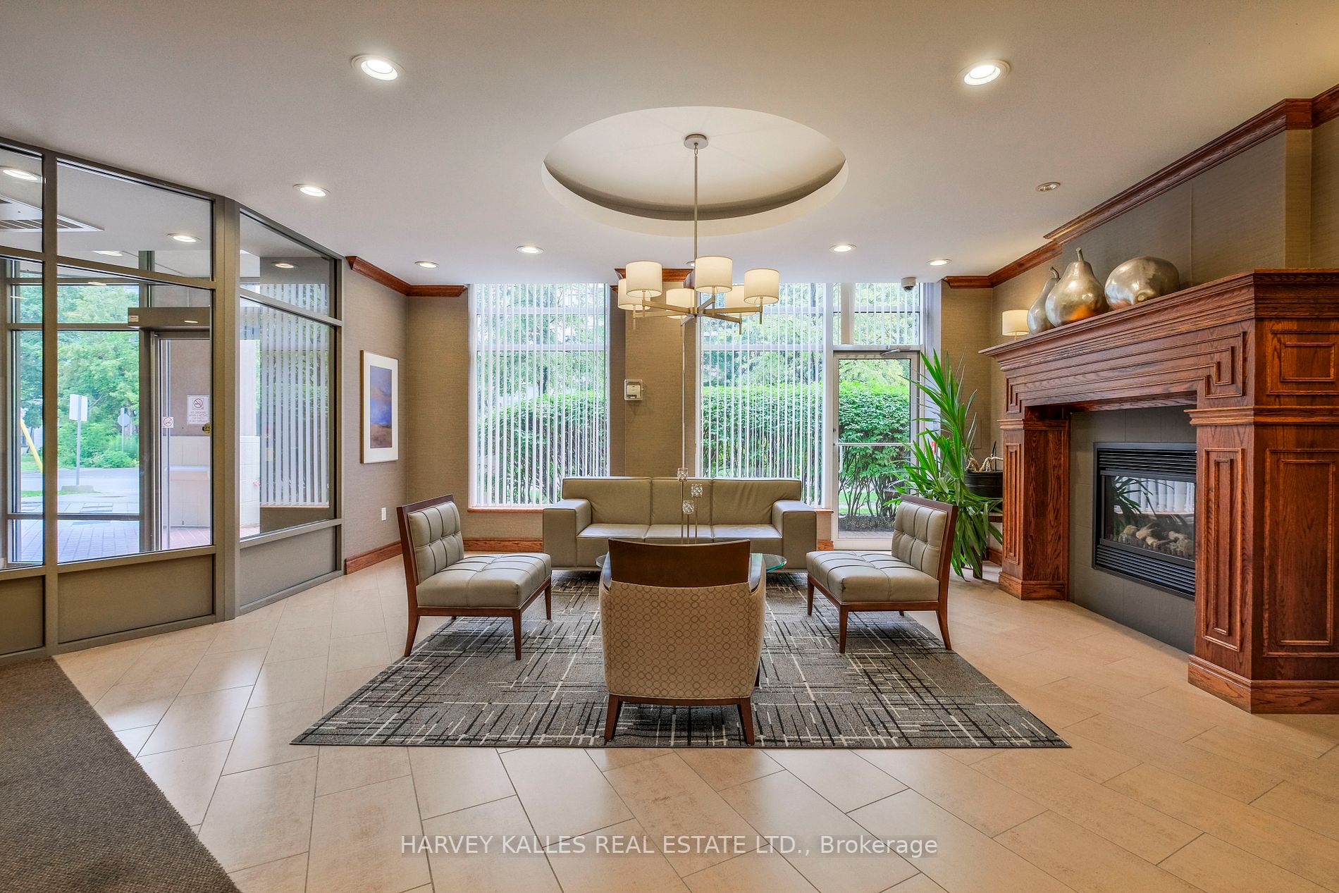 19 Barberry Pl, #407