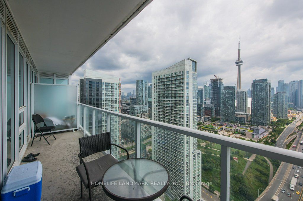 17 Bathurst St, #3911