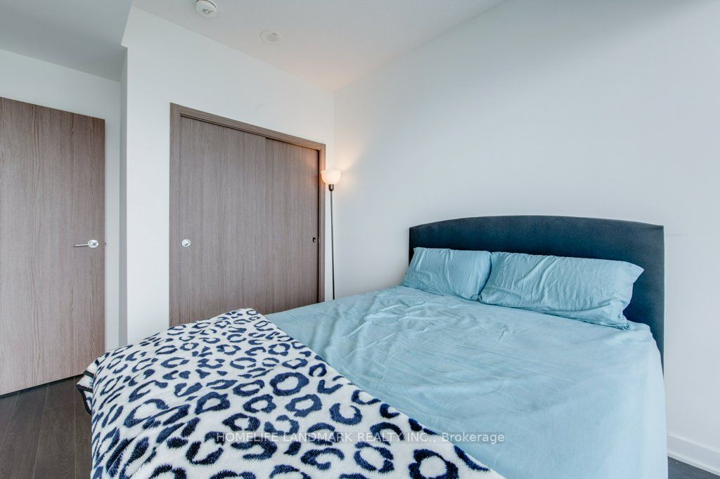 17 Bathurst St, #3911