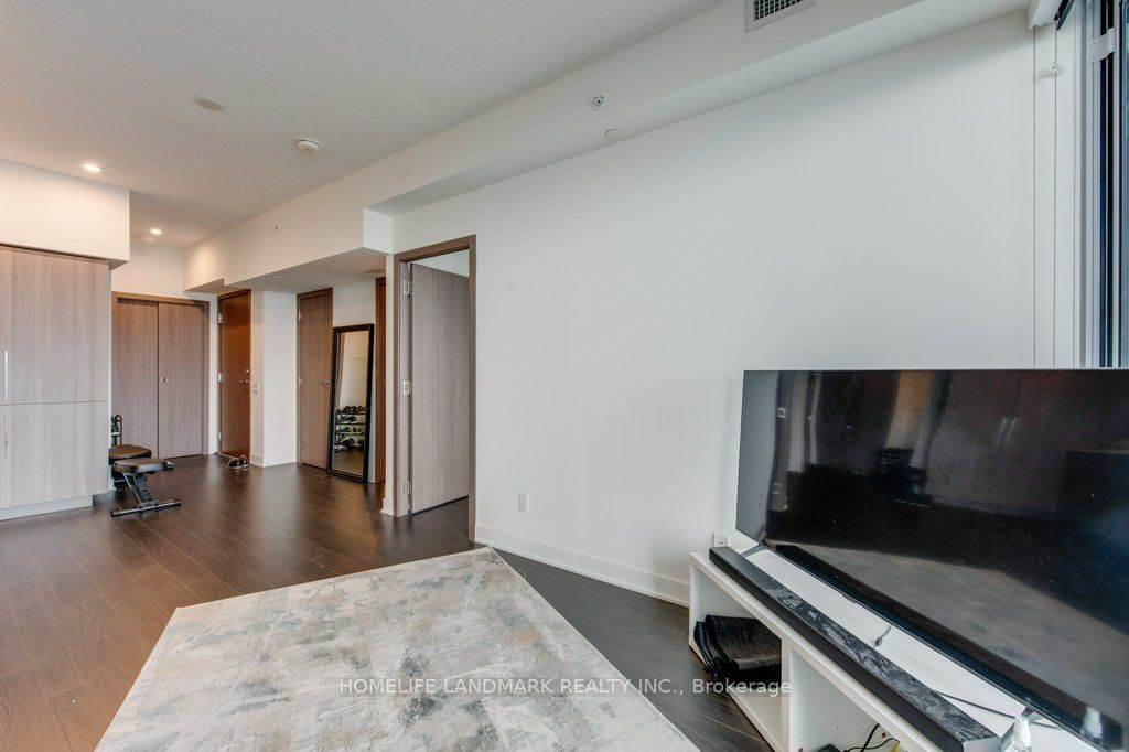 17 Bathurst St, #3911