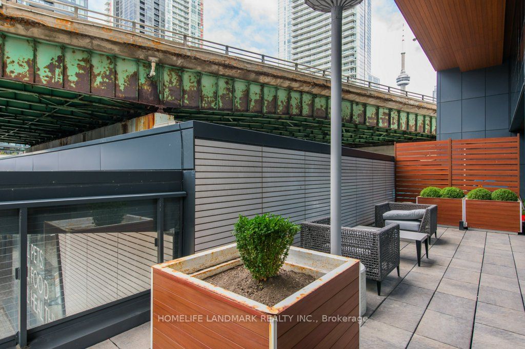 17 Bathurst St, #3911