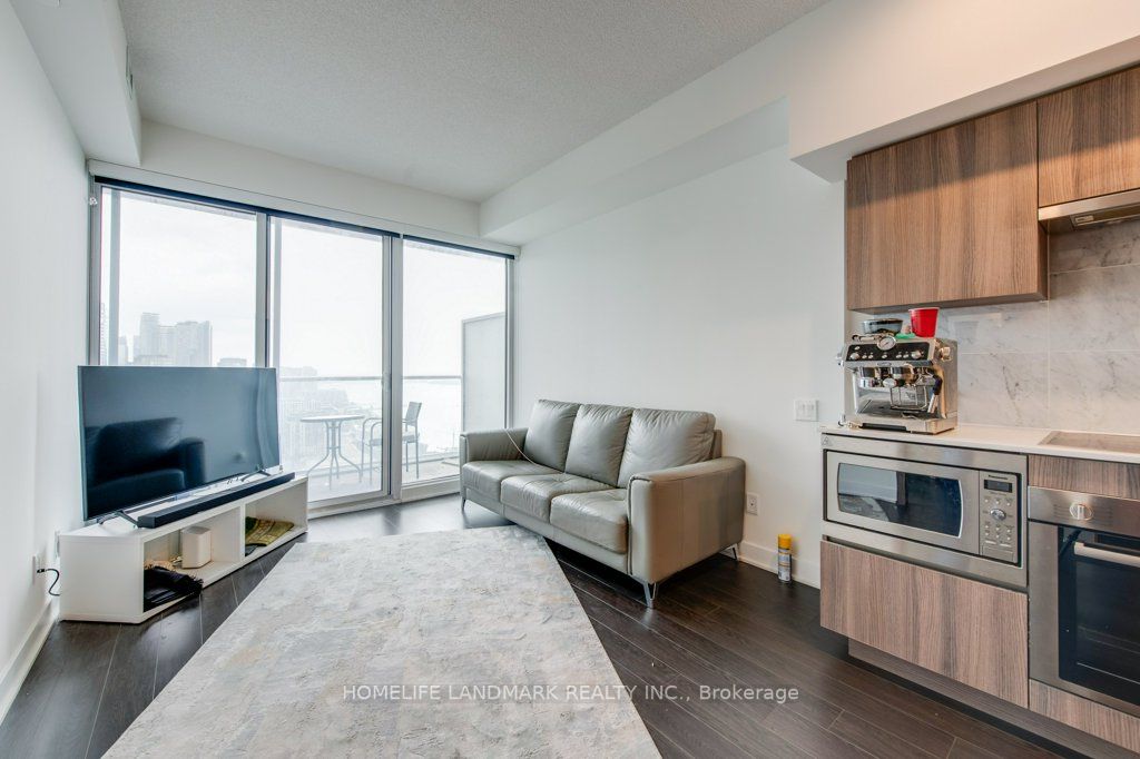17 Bathurst St, #3911