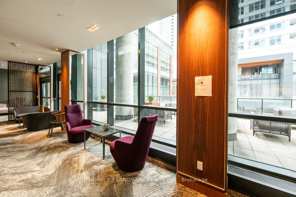 17 Bathurst St, #3911