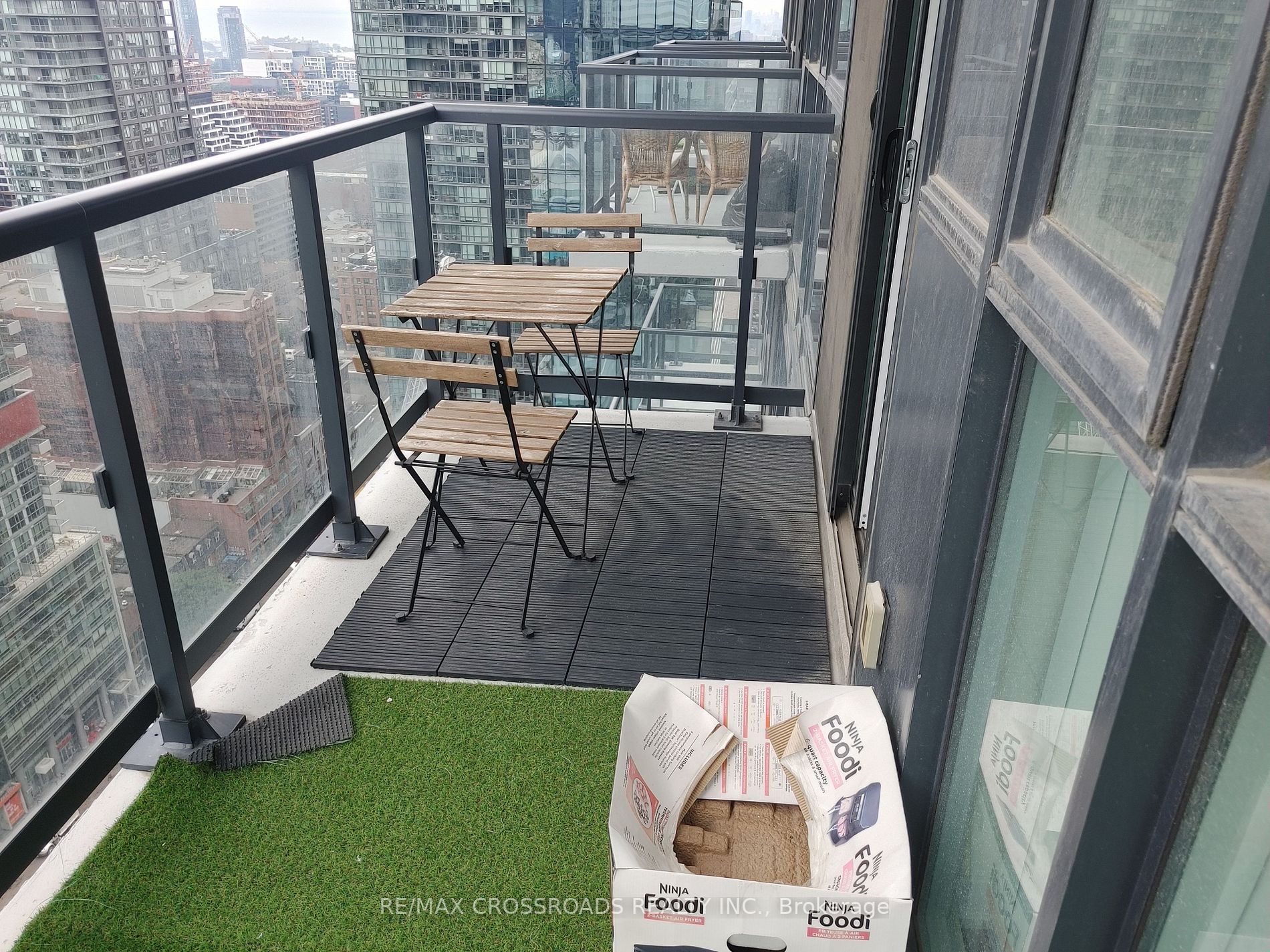 87 Peter St, #3216