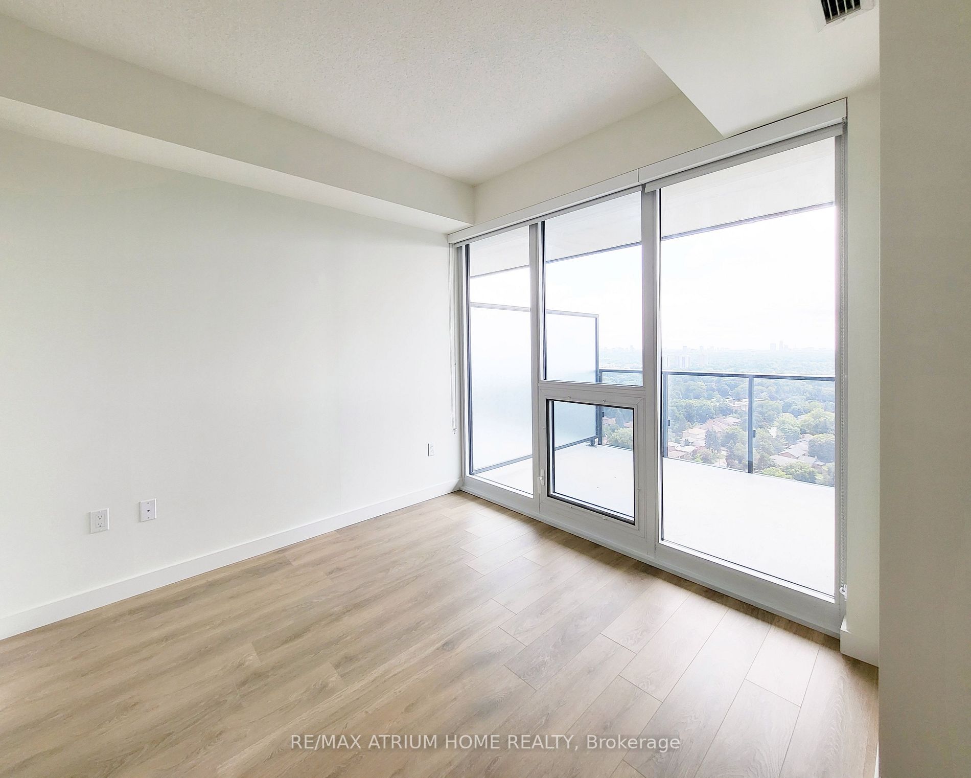 85 Mcmahon Dr, #2803