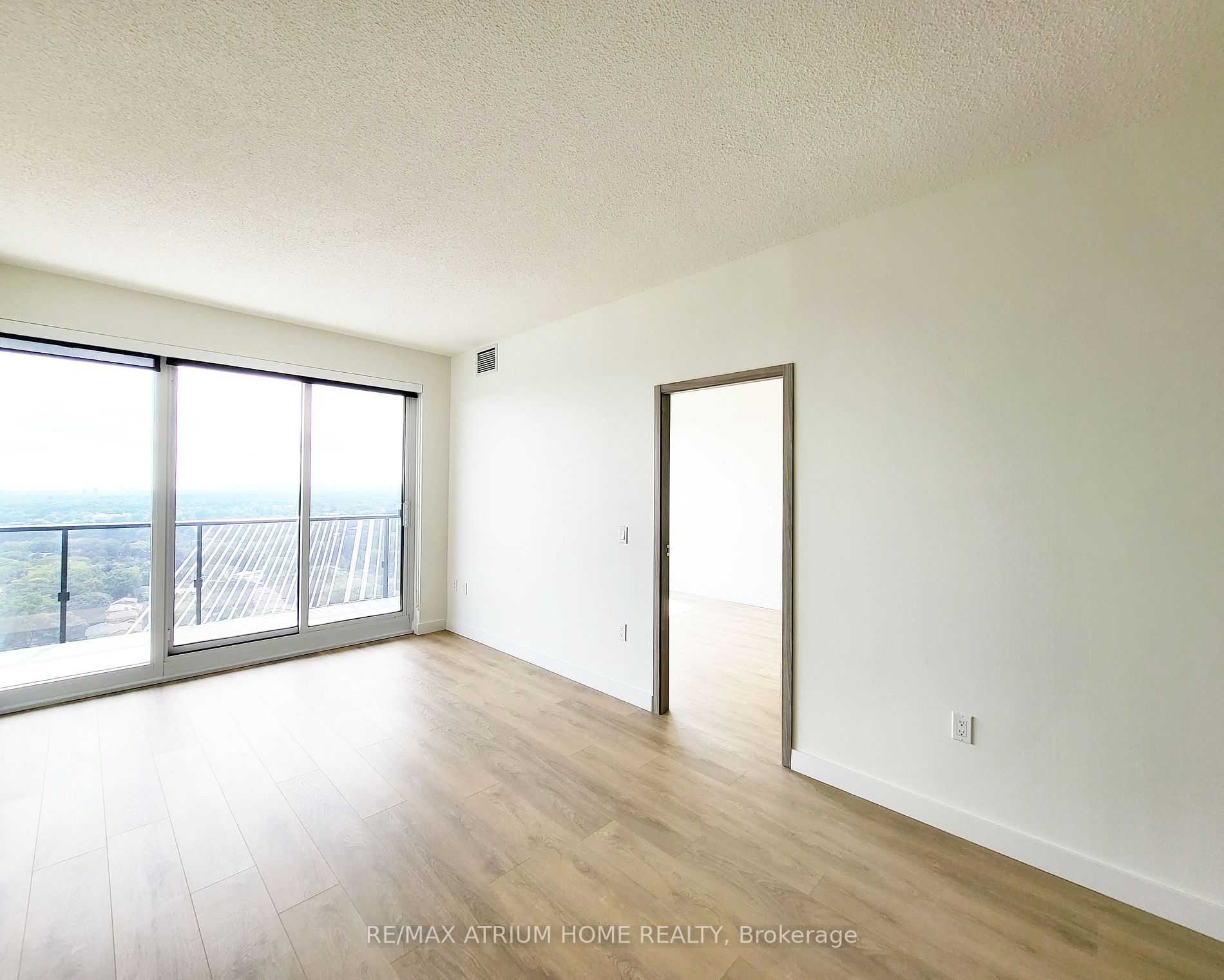 85 Mcmahon Dr, #2803