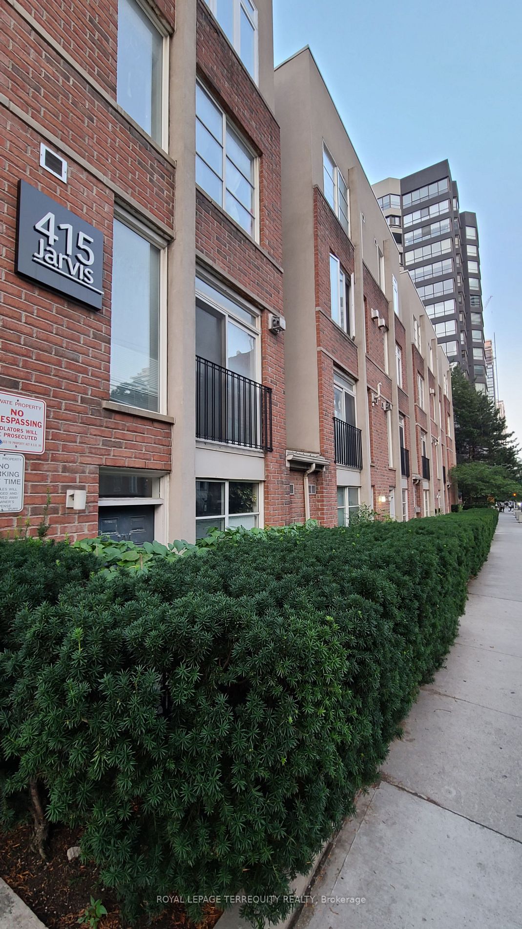 415 Jarvis St, #142