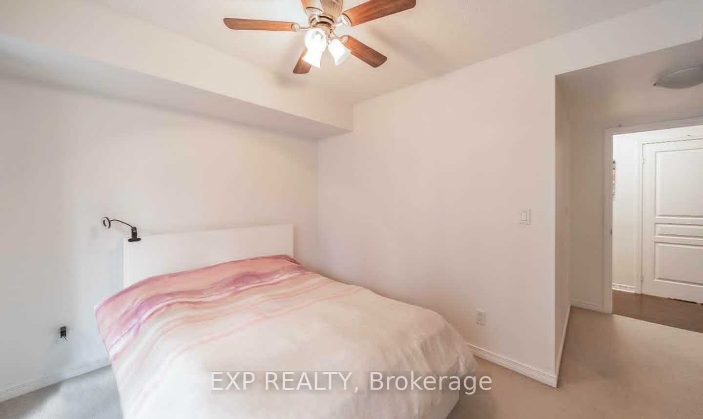 352 Front St W, #417