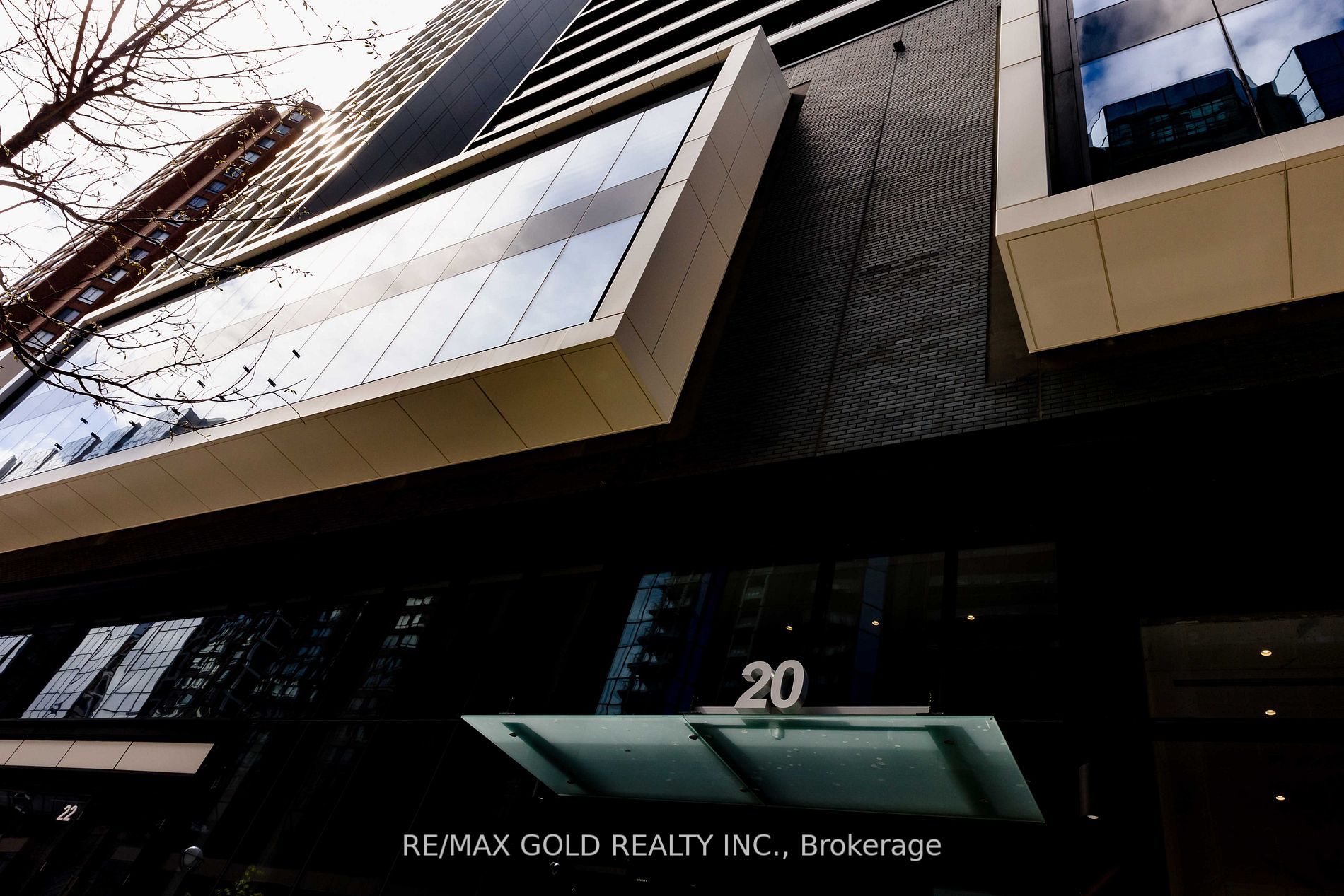 20 Edward St N, #2220