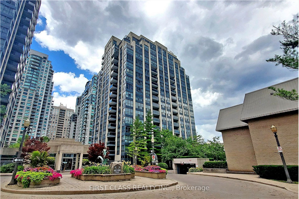 28 Hollywood Ave, Toronto