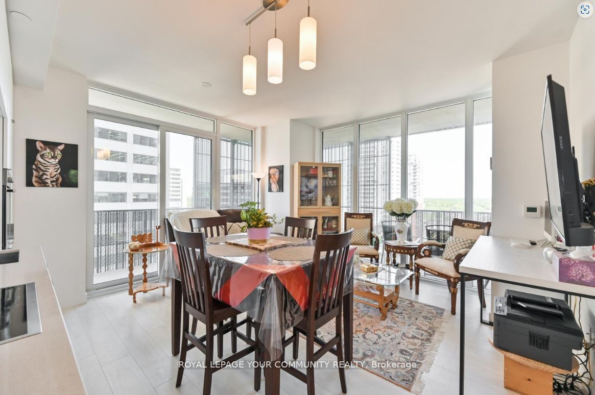 8 Eglinton Ave E Ave, #1205