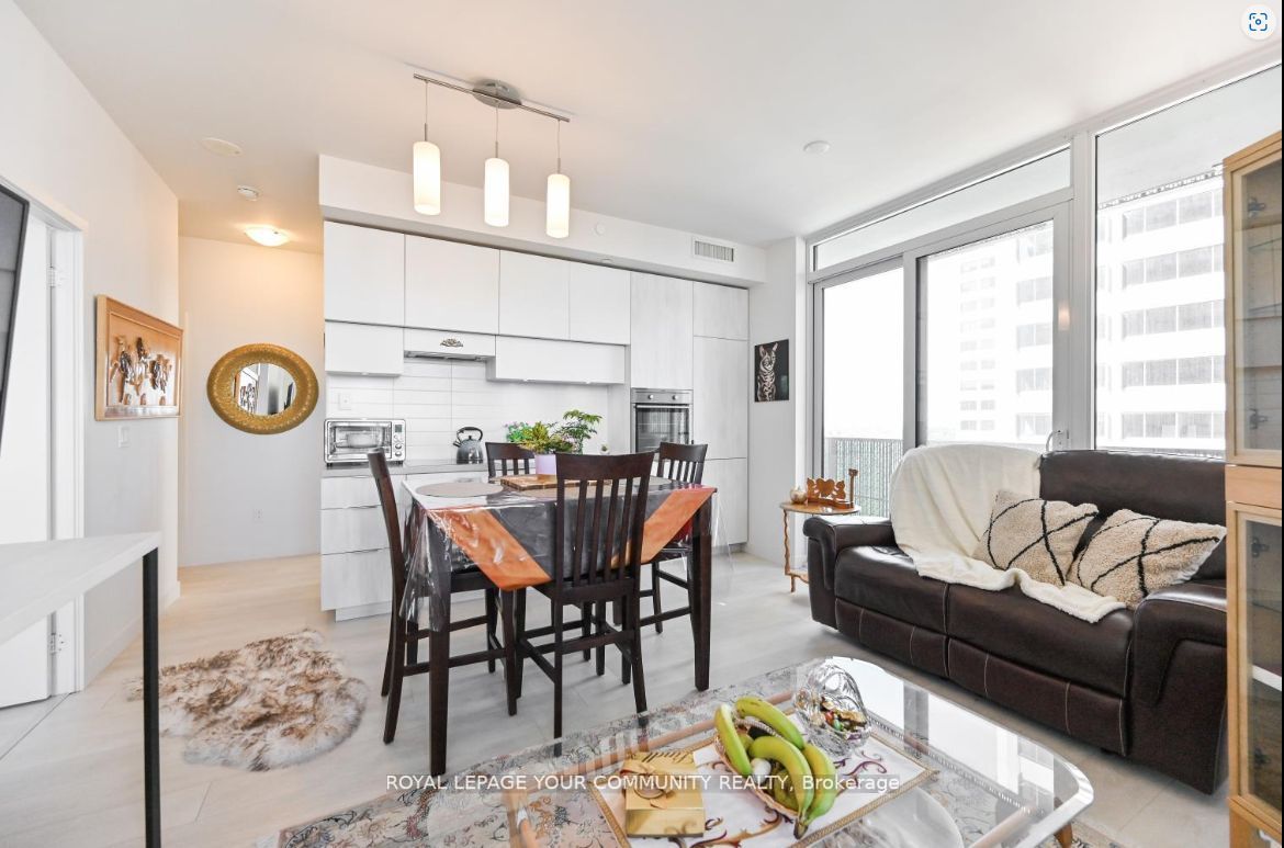 8 Eglinton Ave E Ave, #1205