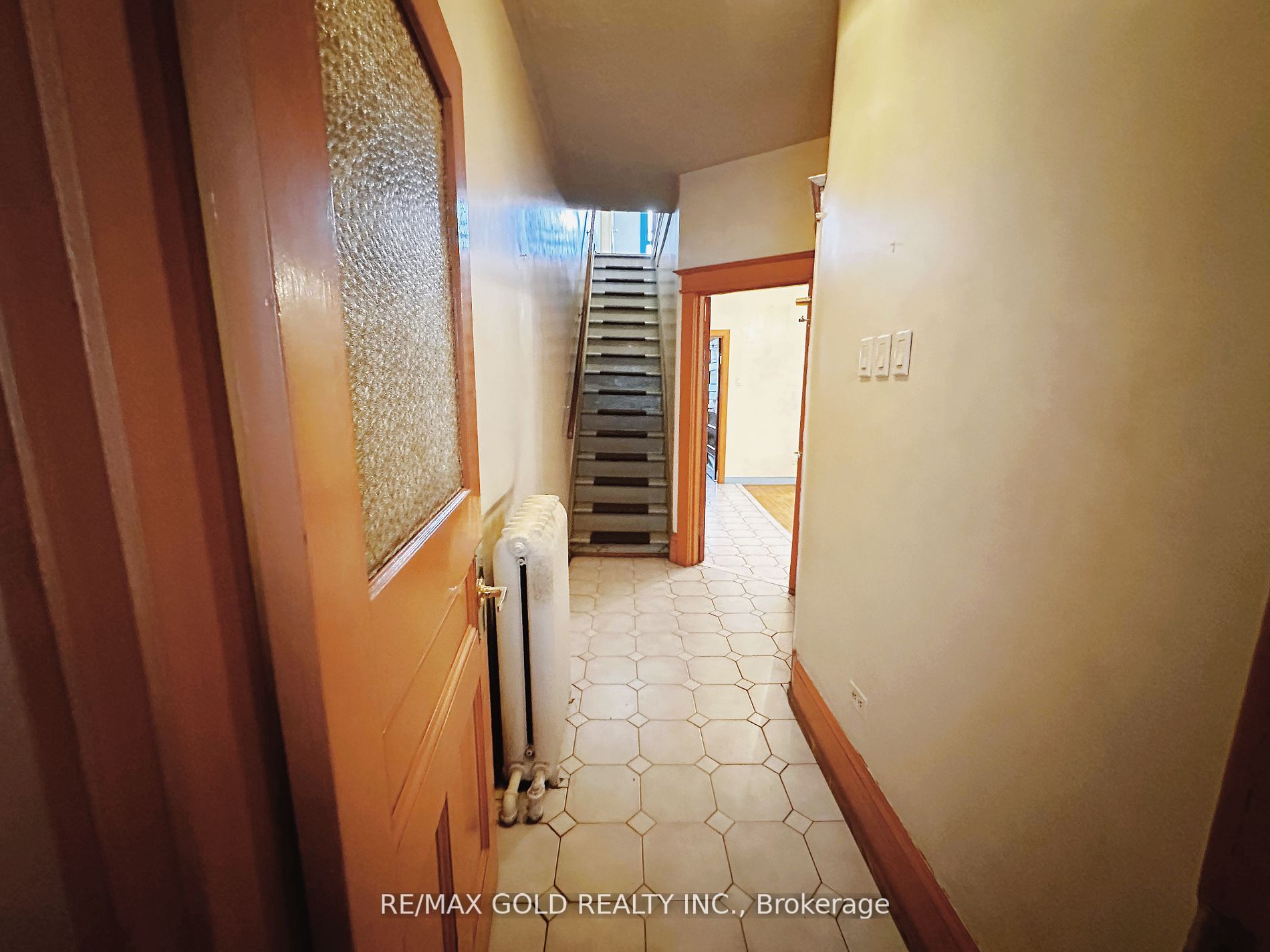 671 Ossington Ave