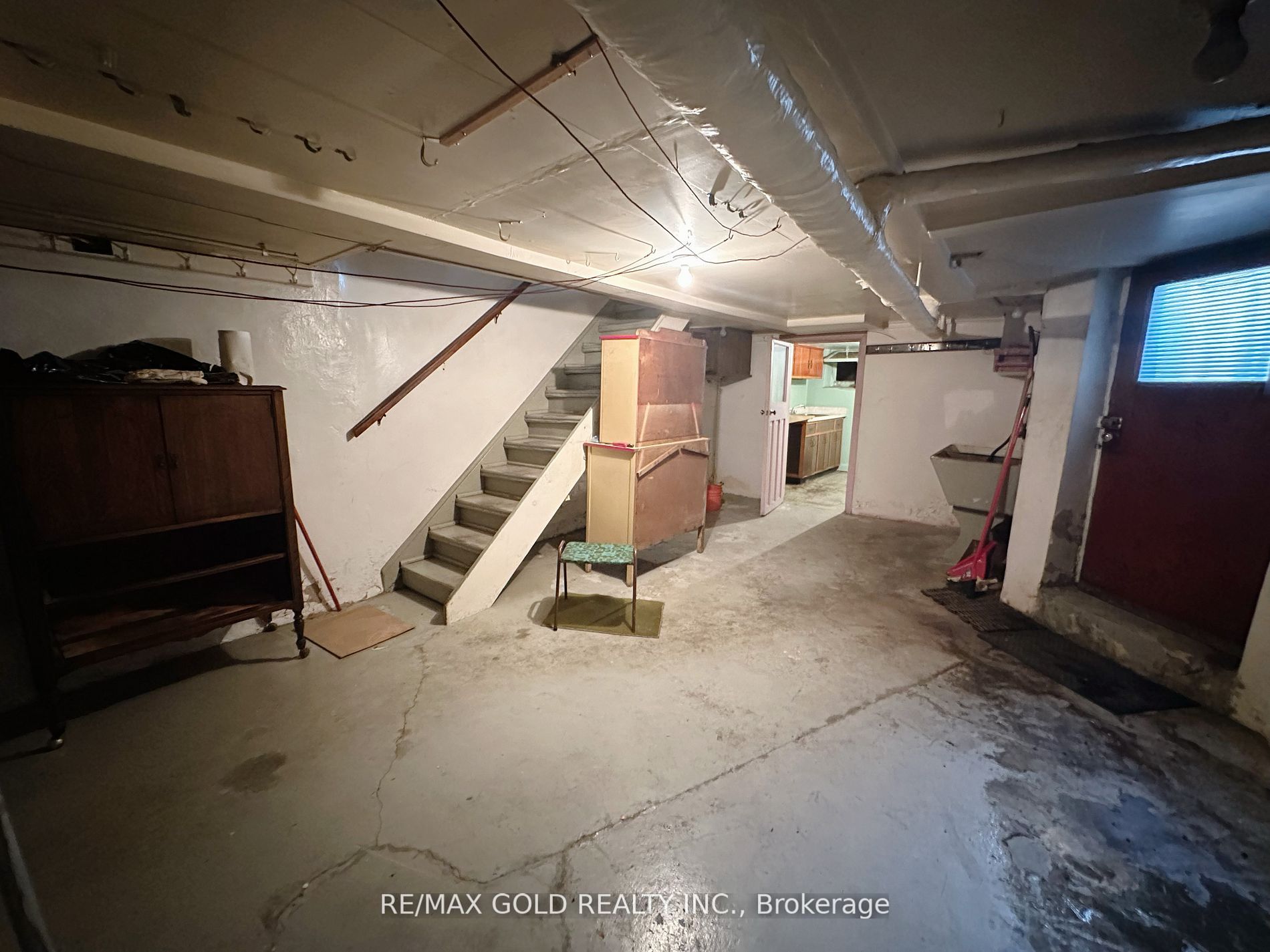 671 Ossington Ave