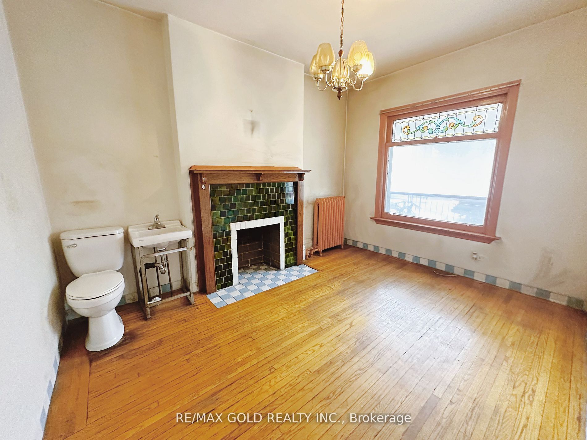 671 Ossington Ave