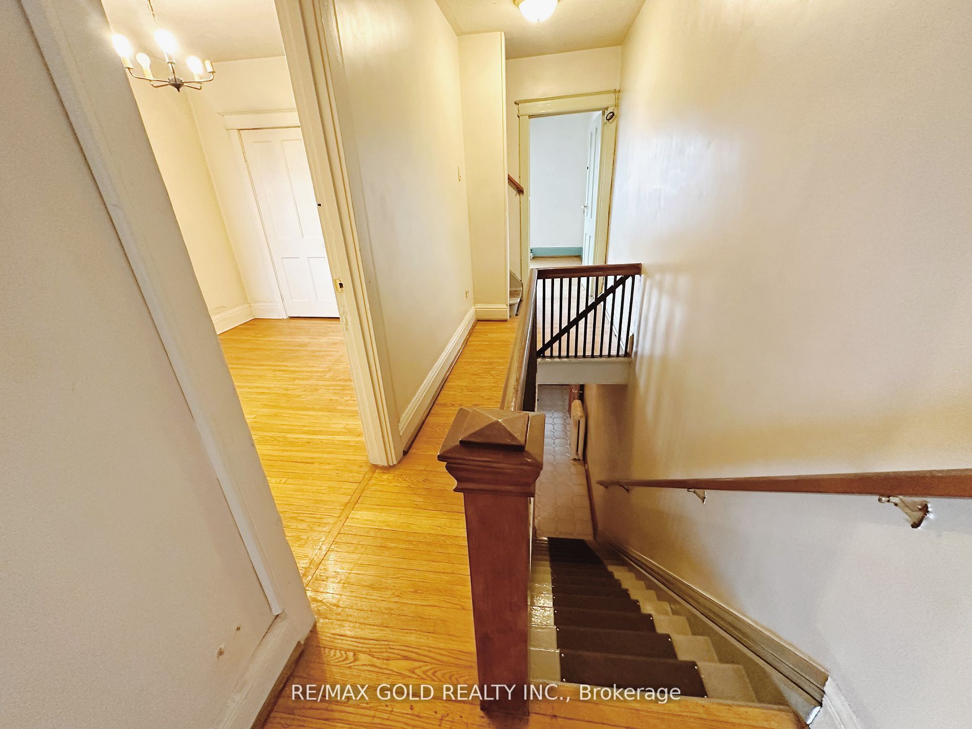 671 Ossington Ave