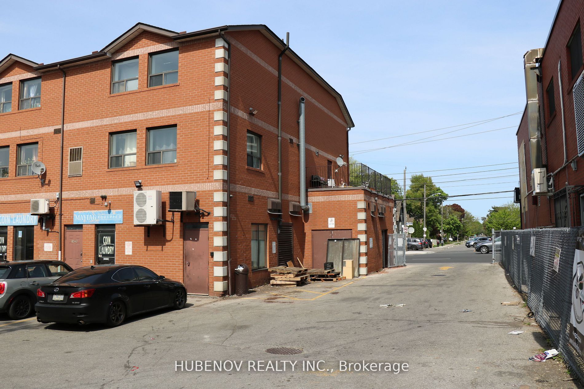 3460 Bathurst St