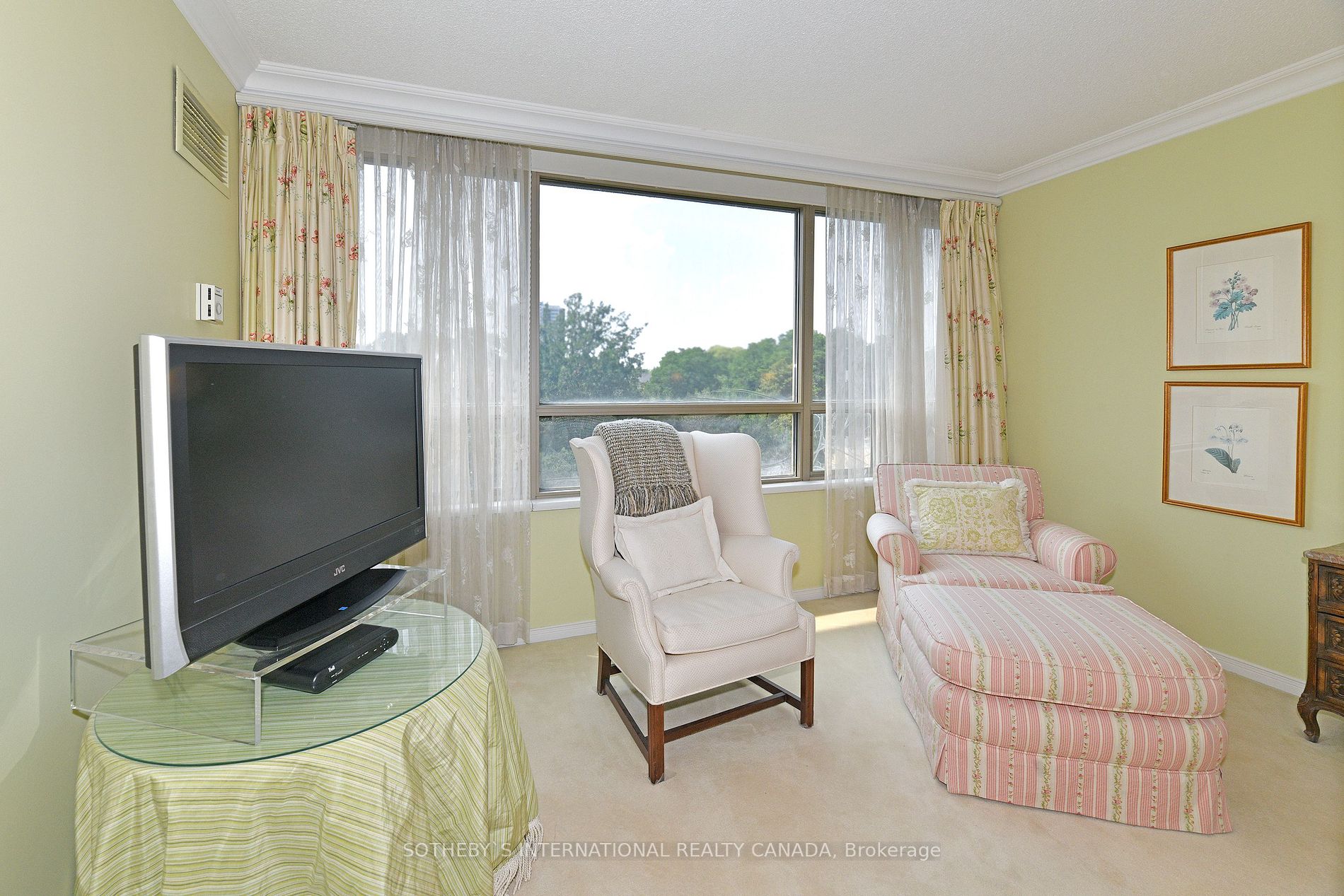 18 Lower Village Gate, #612
