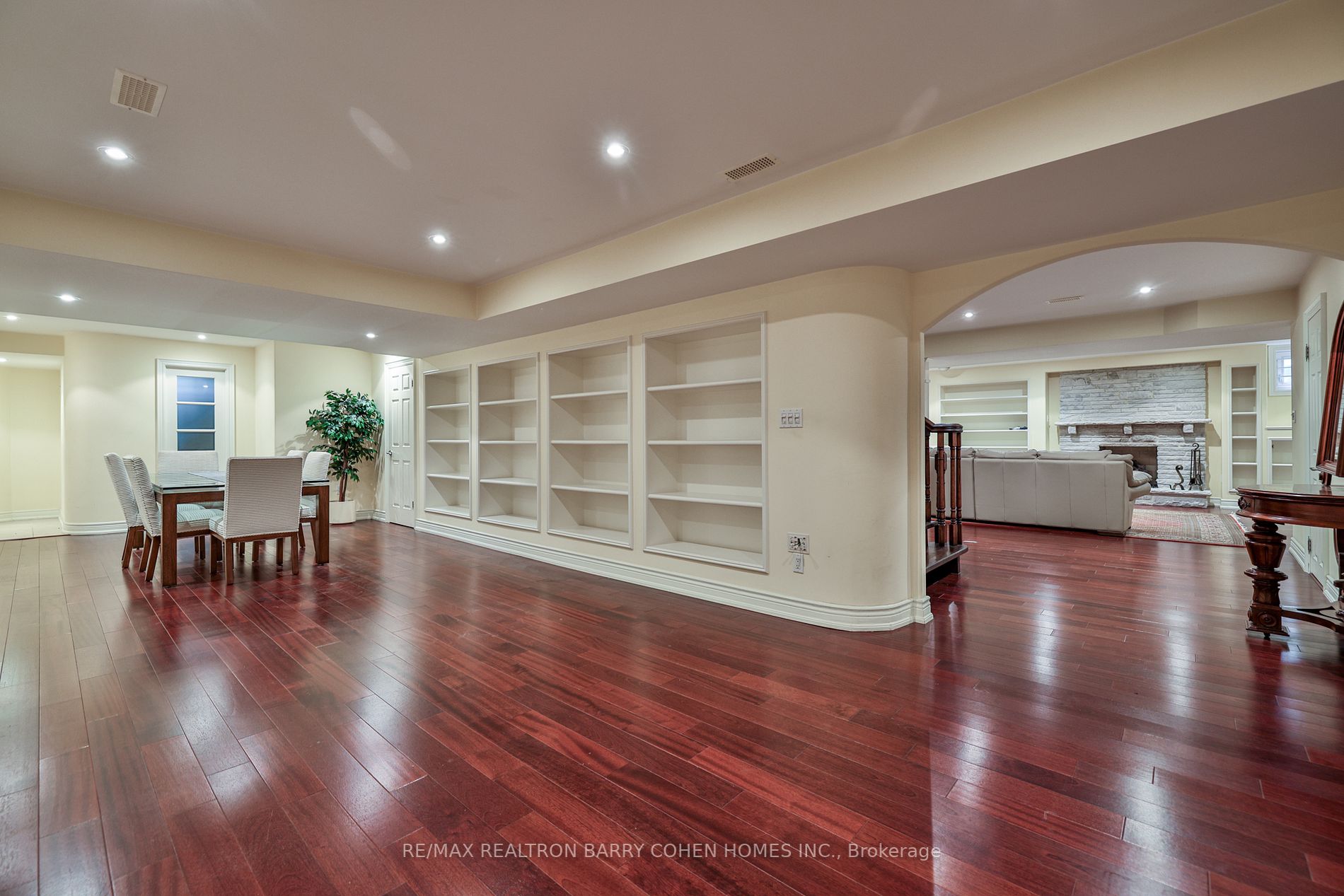 159 Old Yonge Street