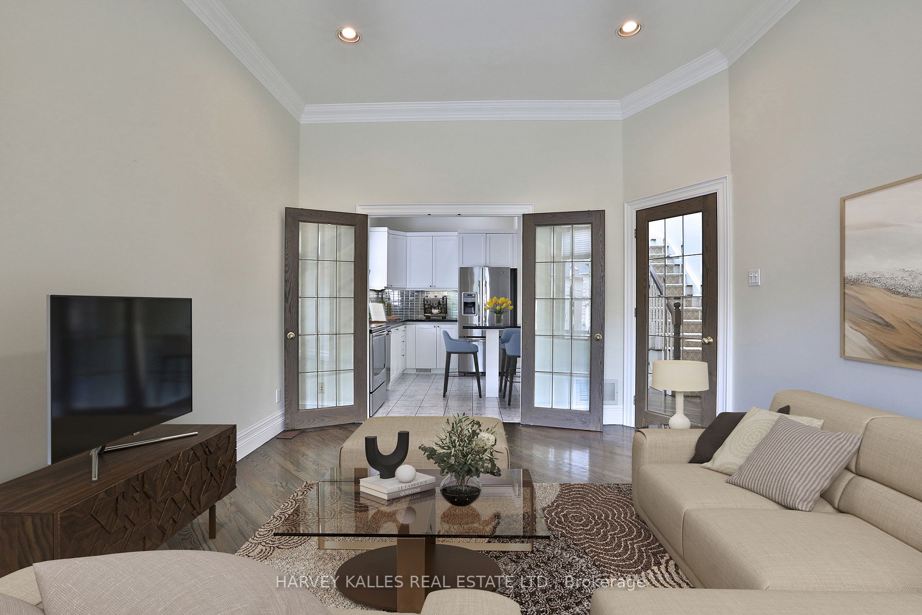 351 Deloraine Ave