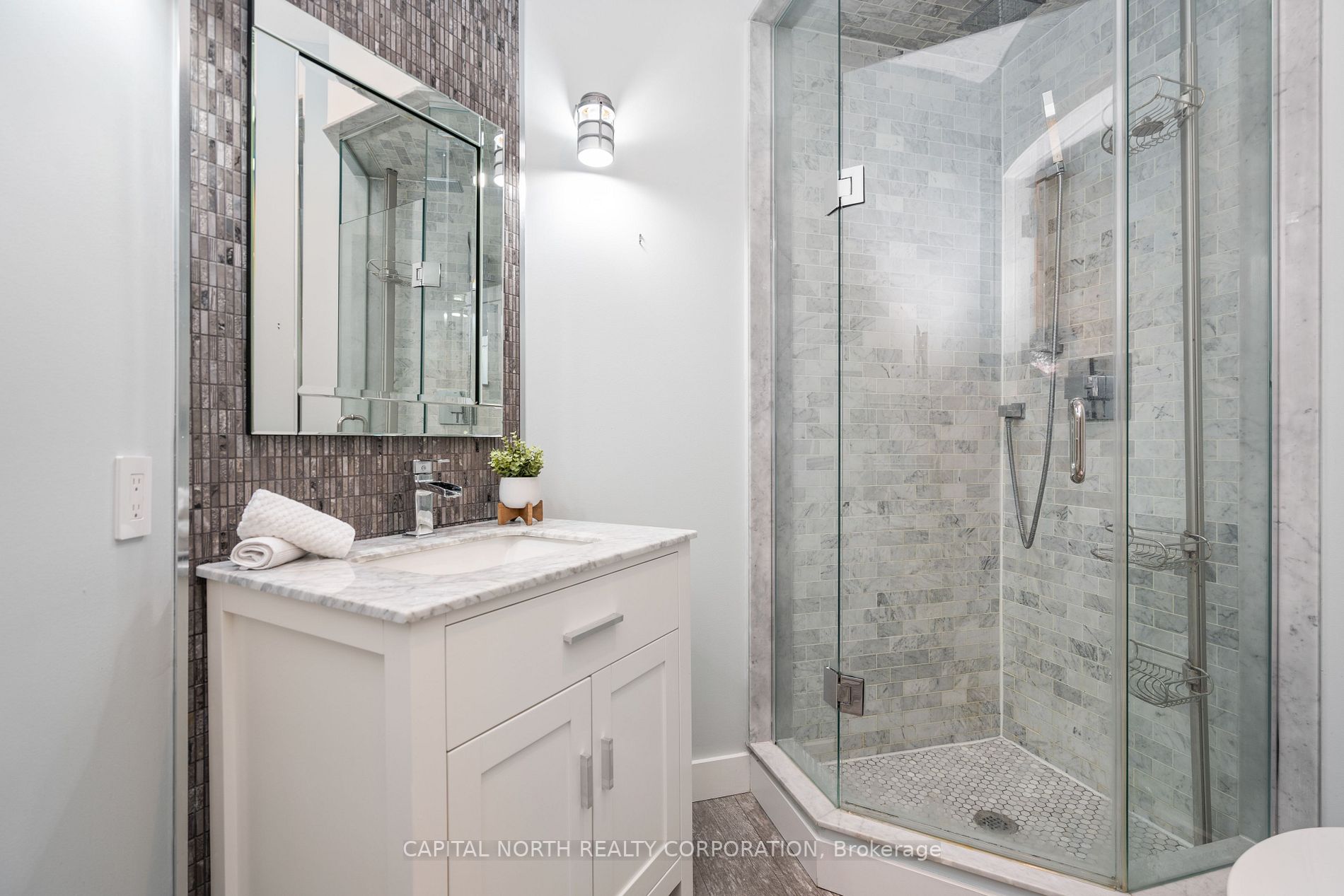 155 Dalhousie St, #712