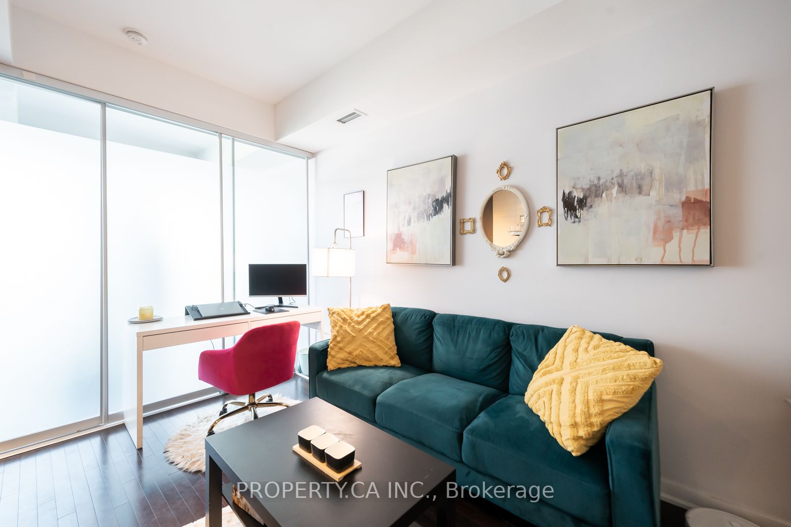 12 York St, #3408