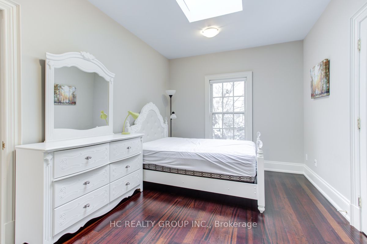 17 Blanchard Rd