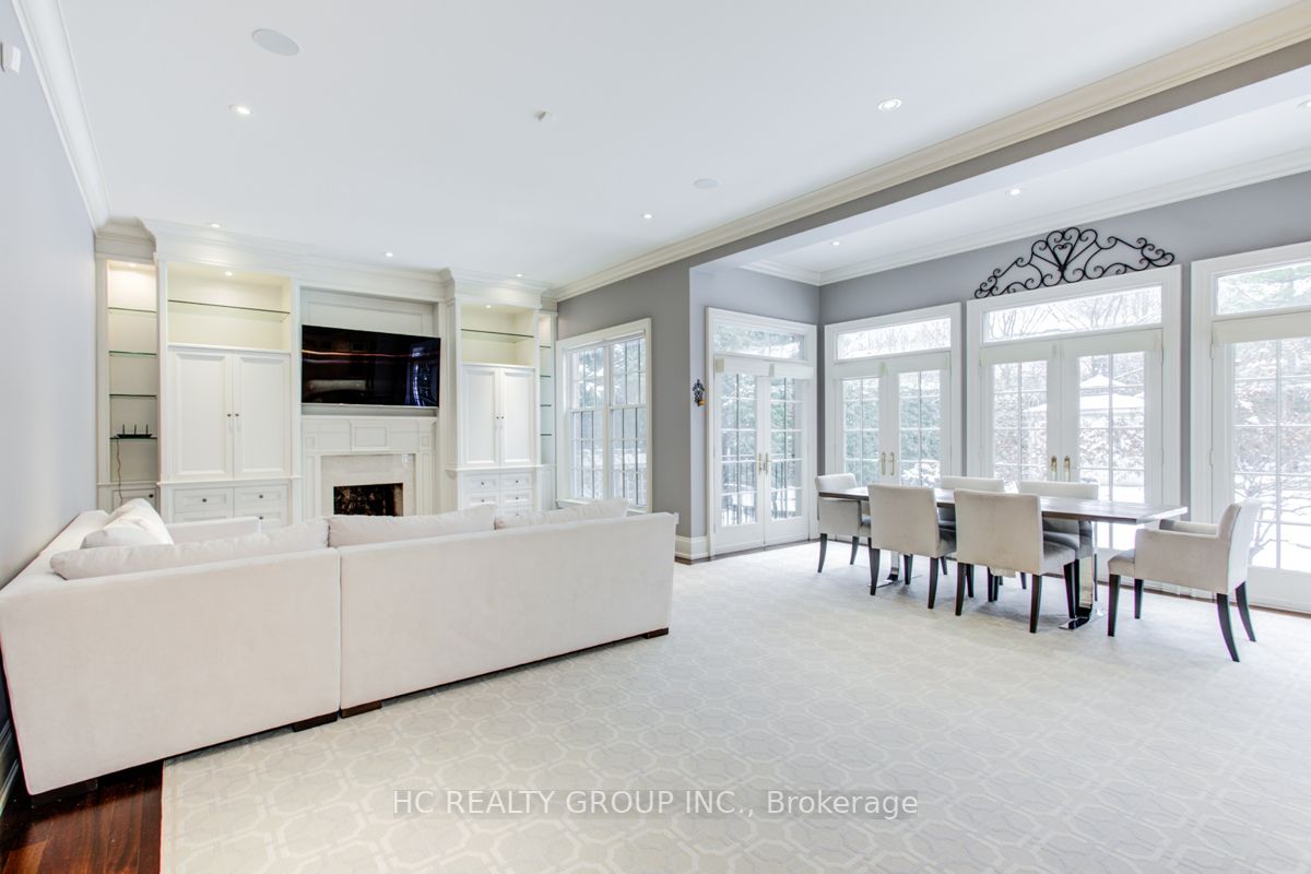 17 Blanchard Rd