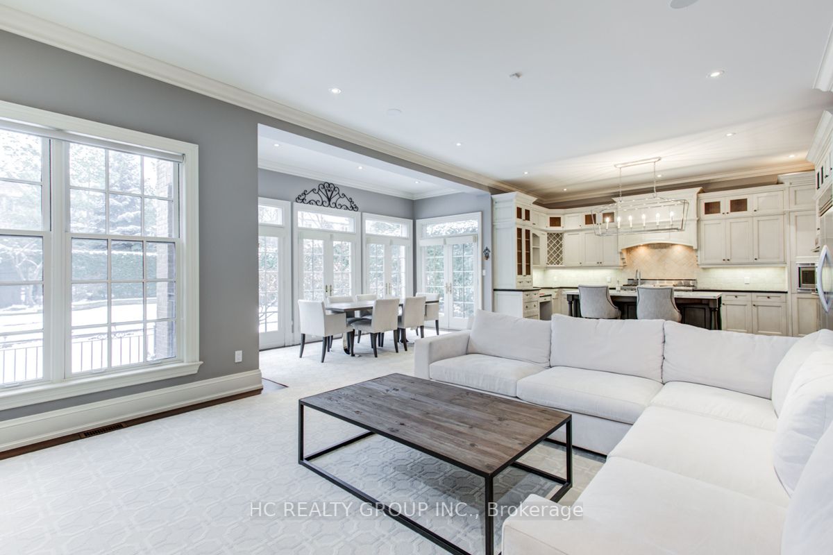 17 Blanchard Rd