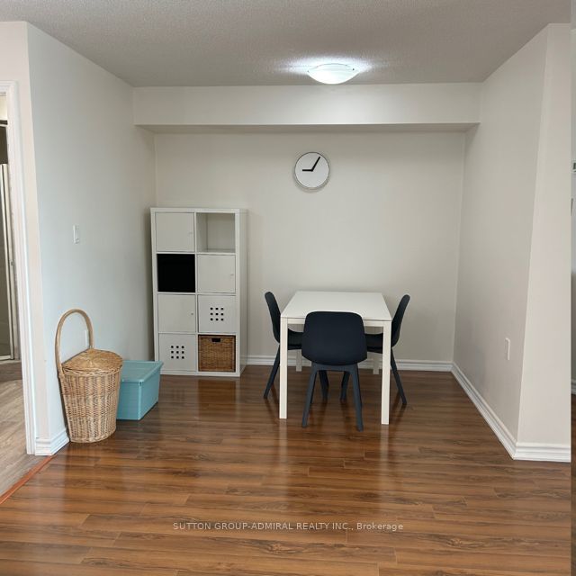 920 Sheppard Ave W, #605