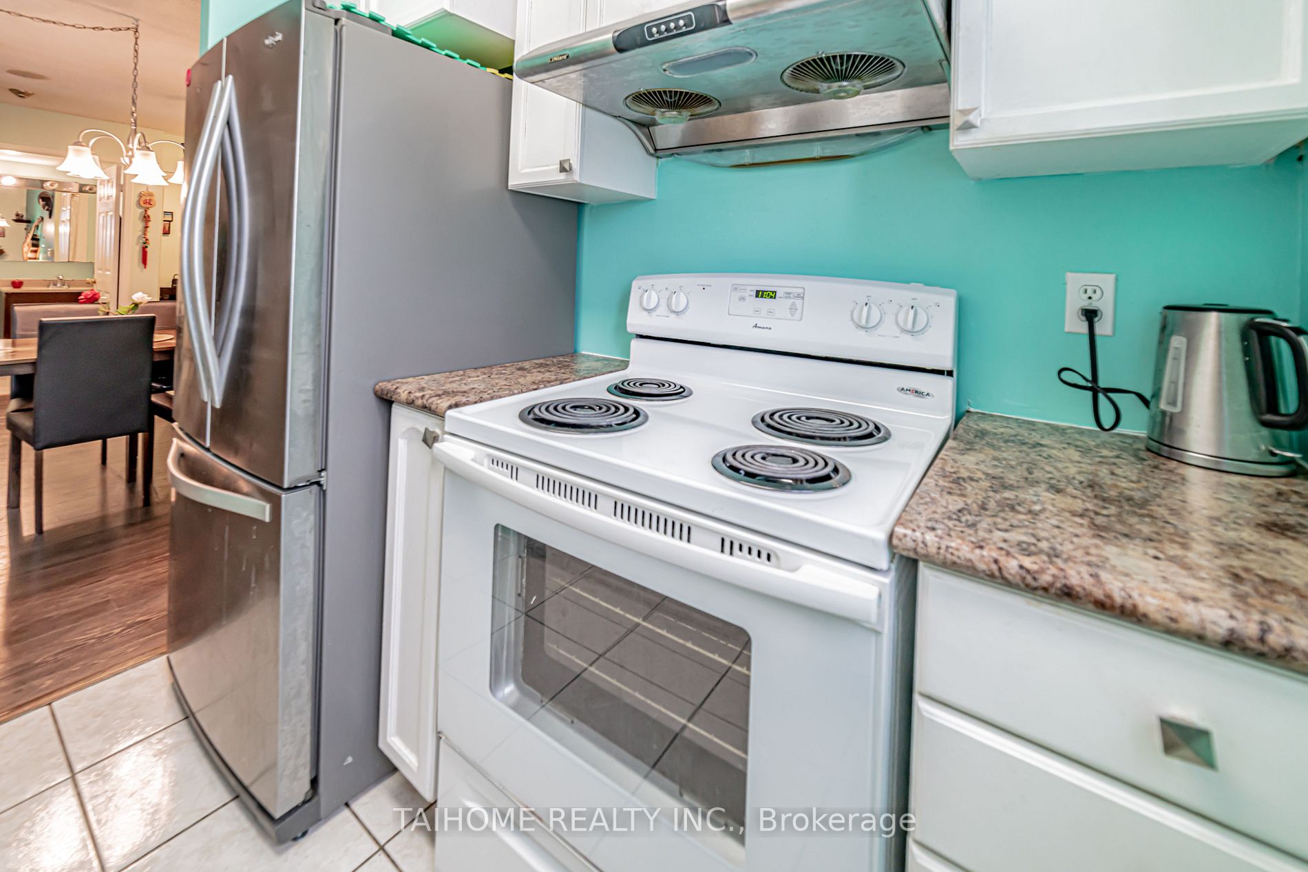 1 Pemberton Avenue, #702