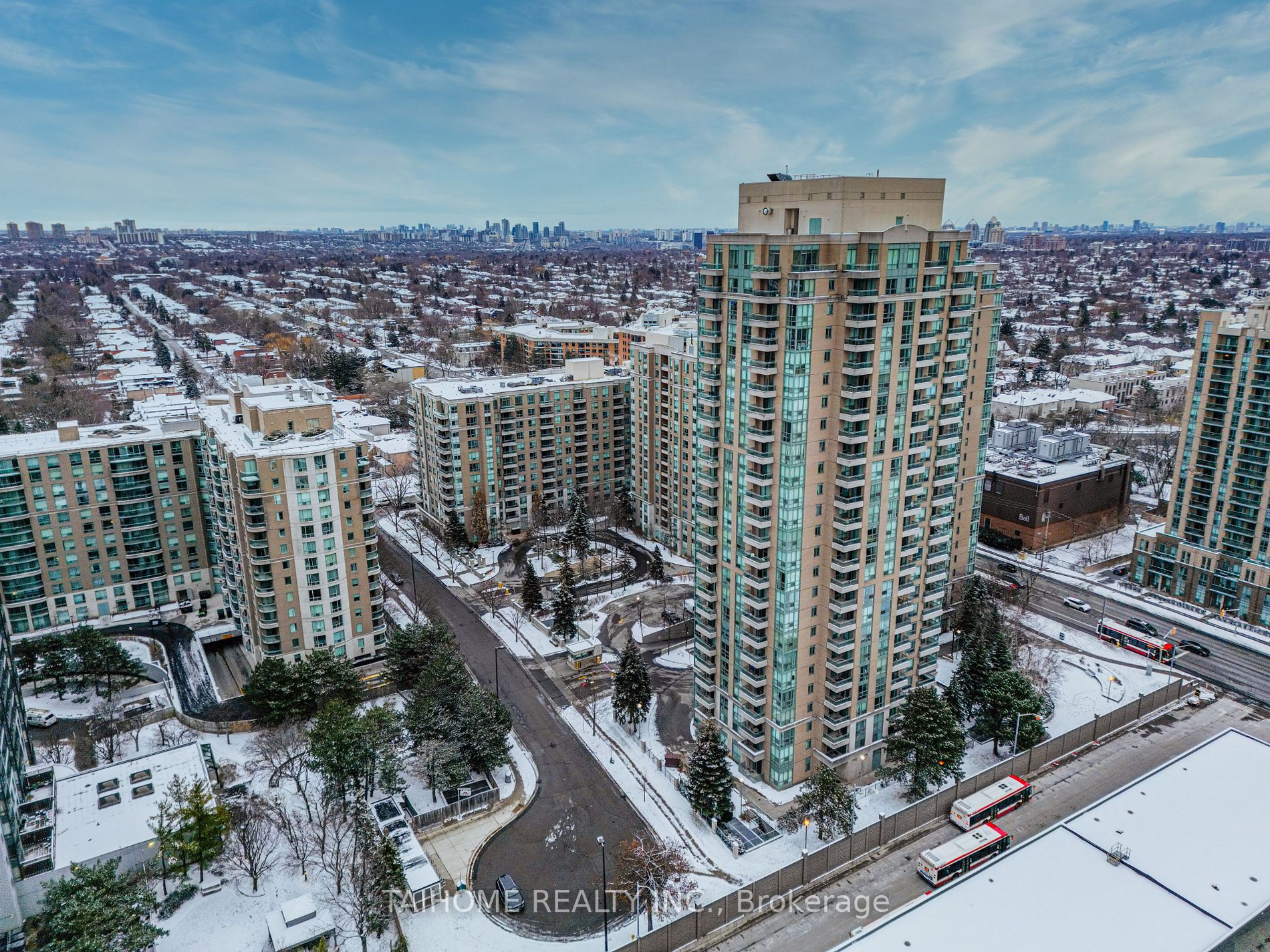 1 Pemberton Avenue, #702