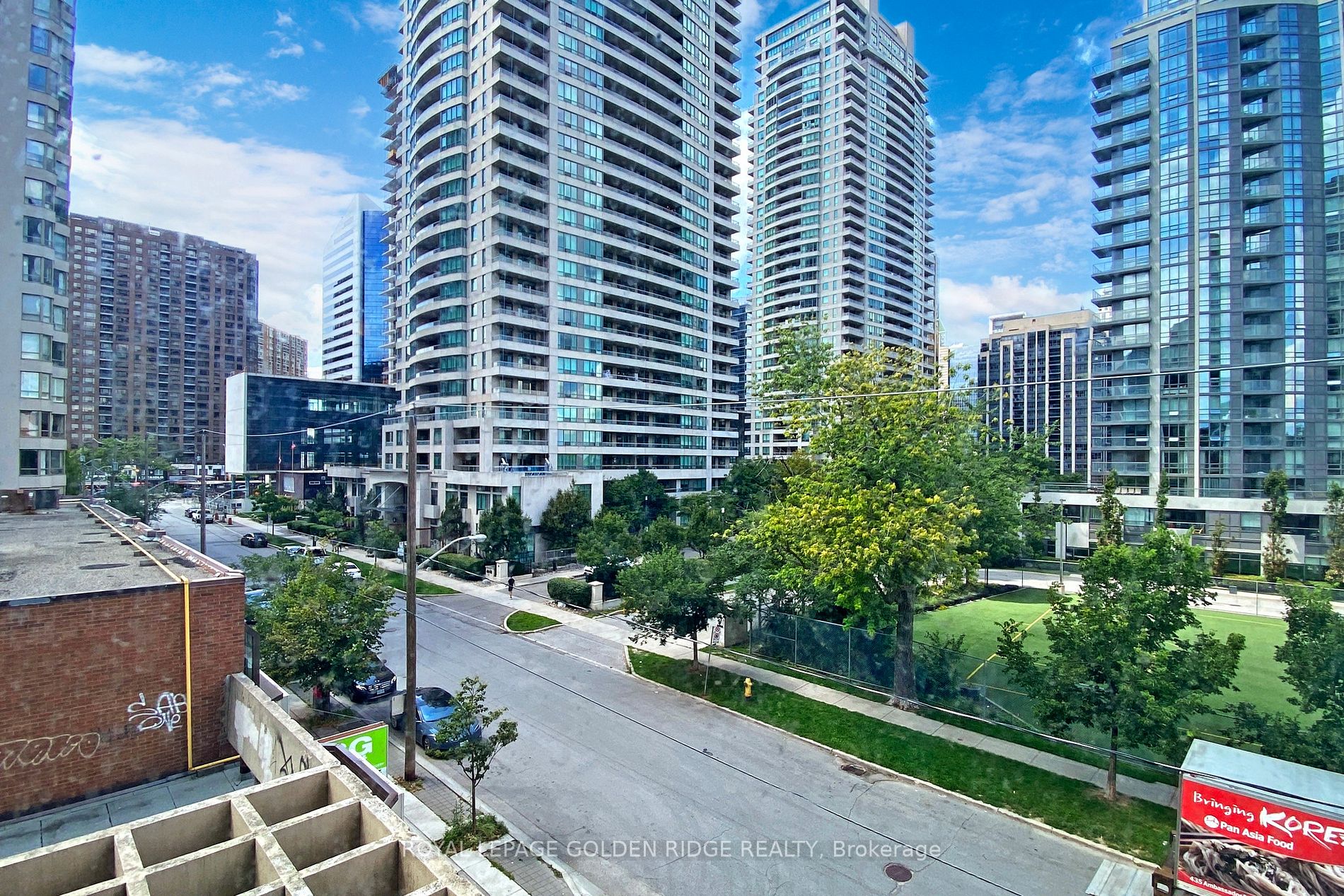 65 Spring Garden Avenue, #410