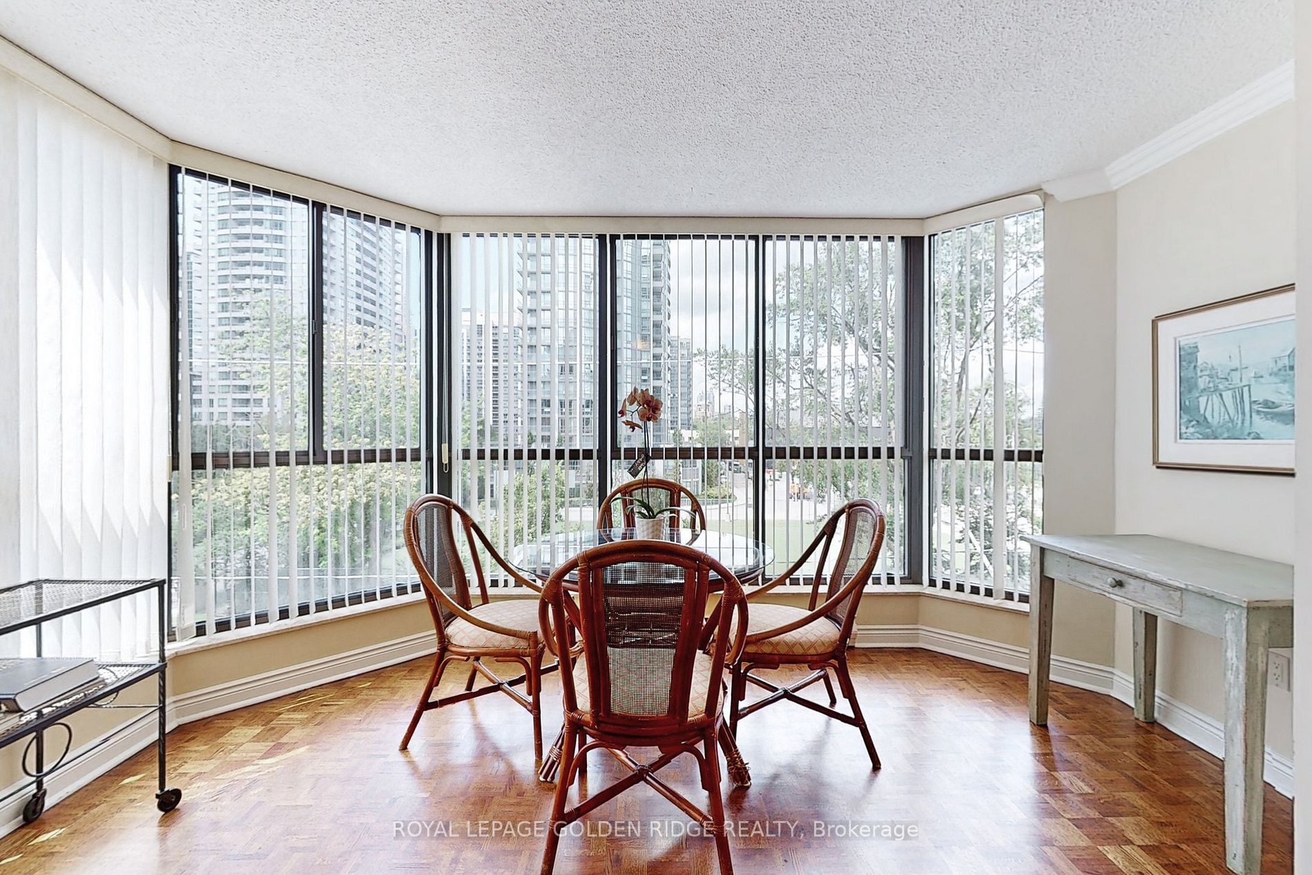 65 Spring Garden Avenue, #410
