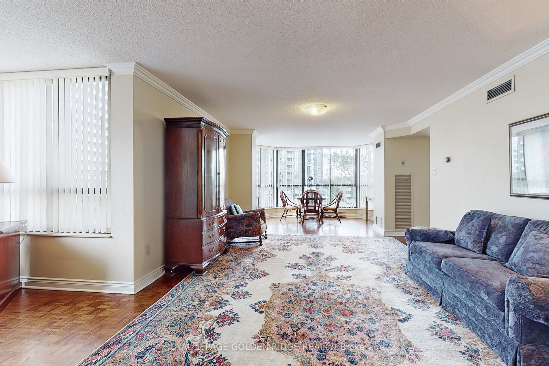 65 Spring Garden Avenue, #410